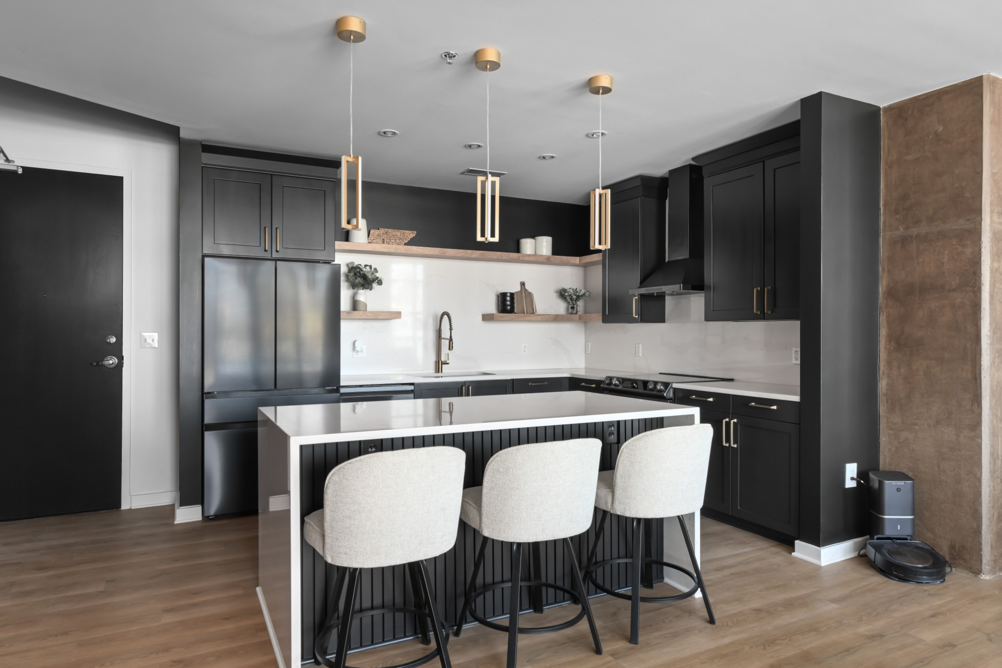 600 12th Ave, S Unit: 1207