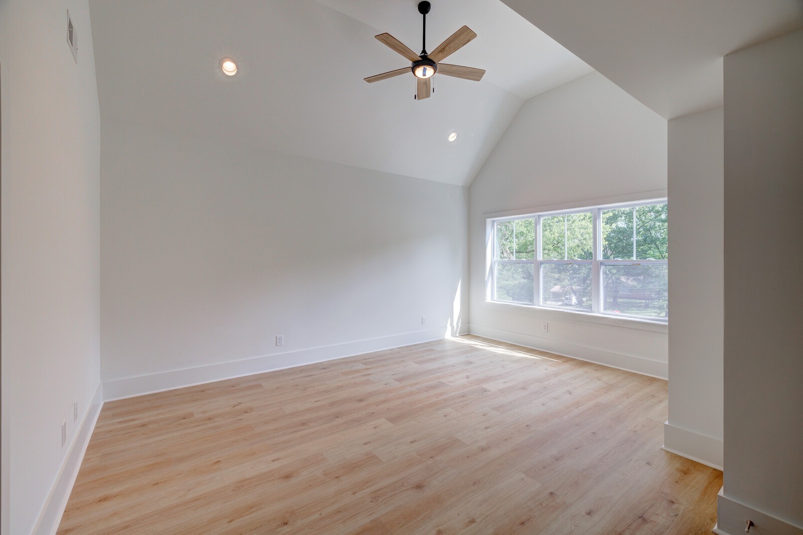 357 Willard Dr