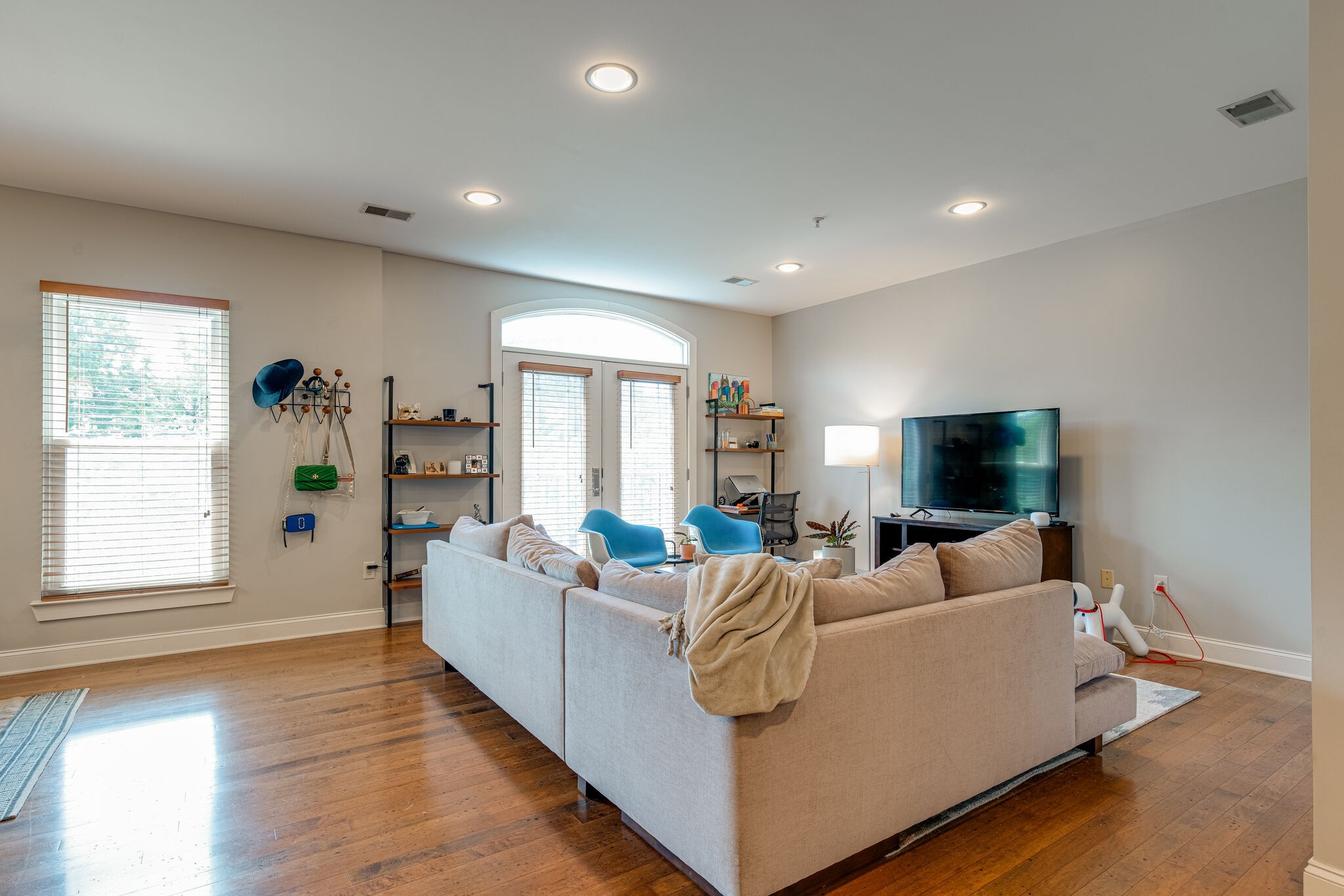 760 Wedgewood Park Unit: 203