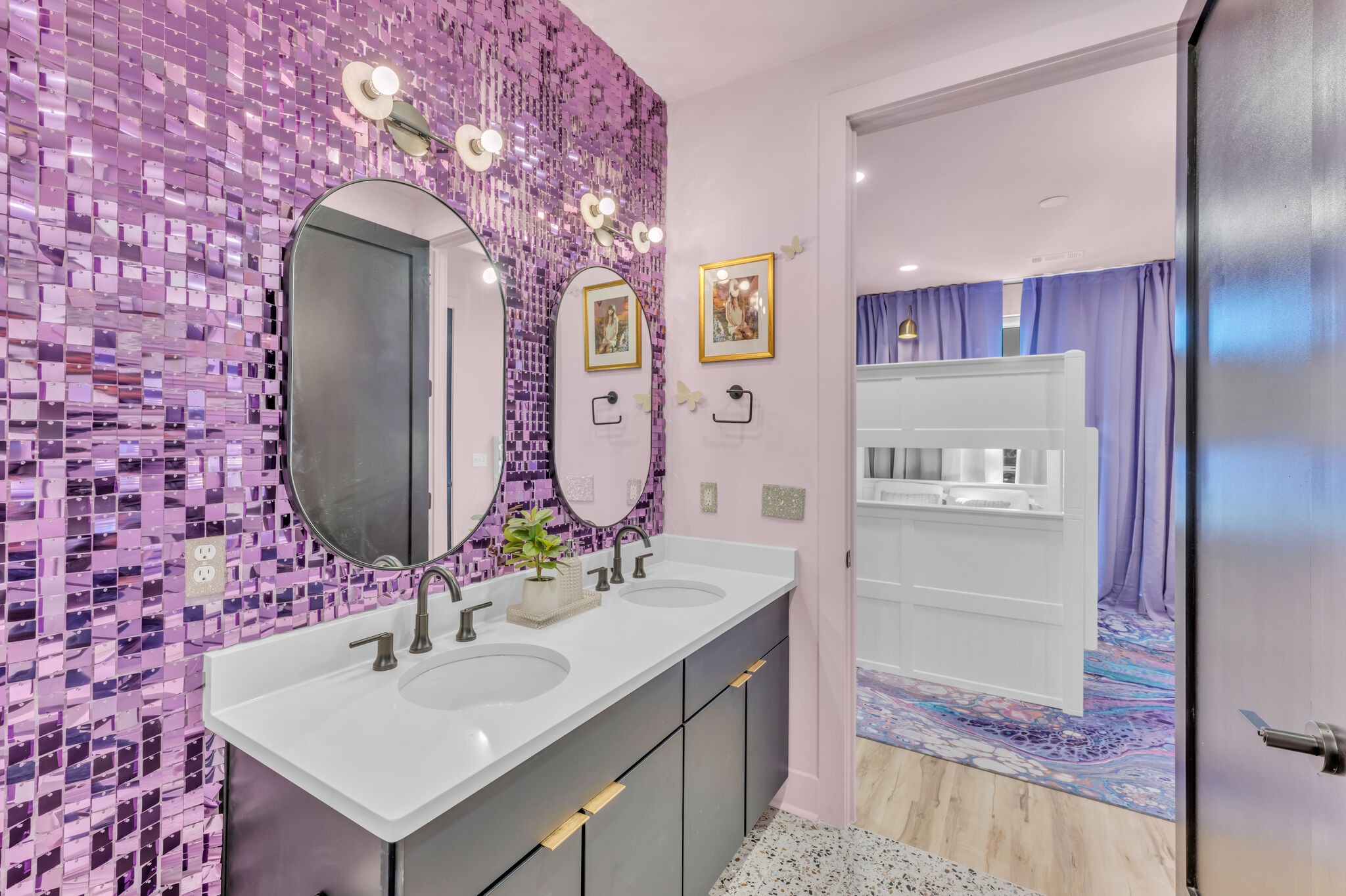 245 Hermitage Ave #306