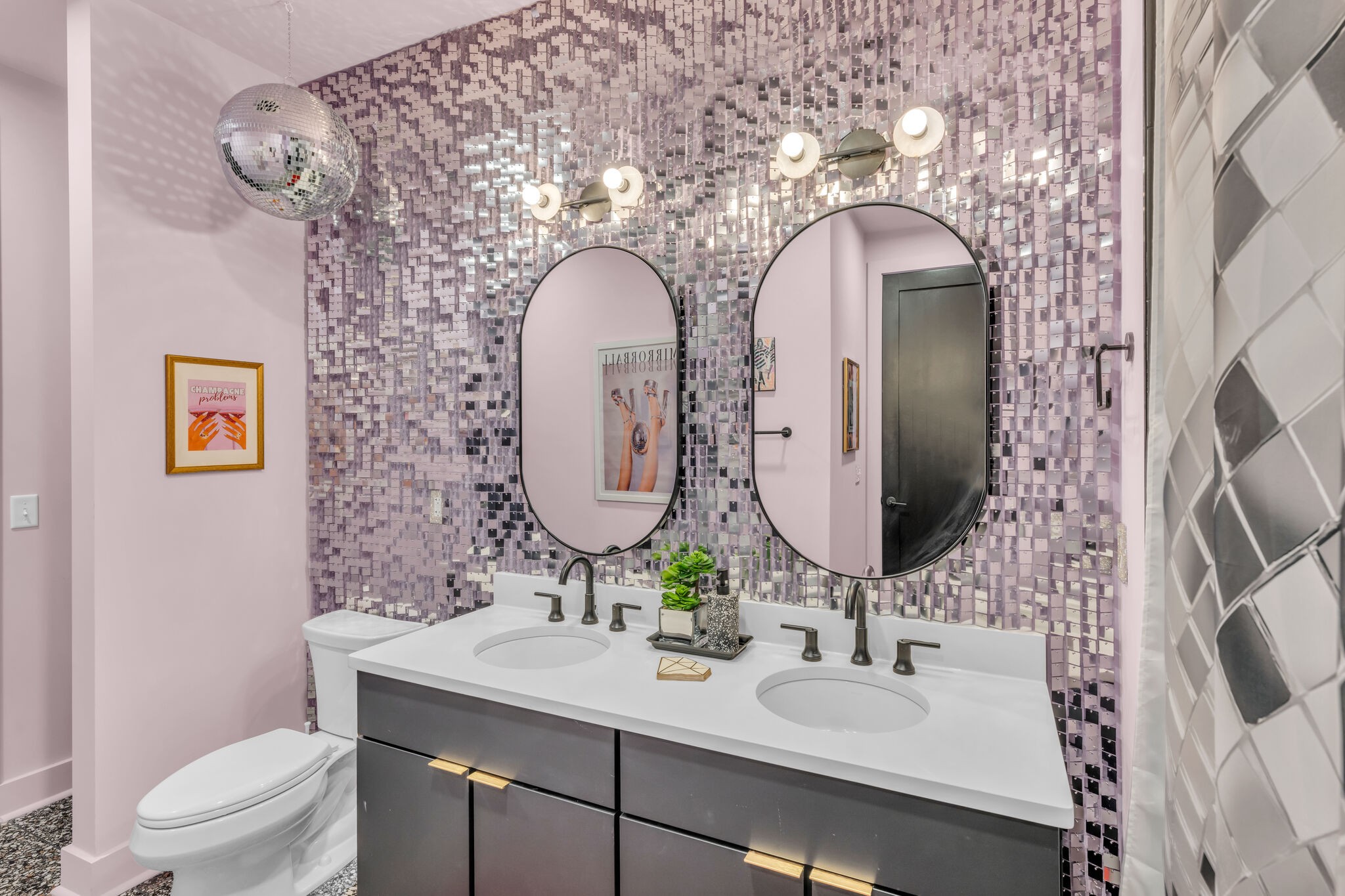 245 Hermitage Ave #306