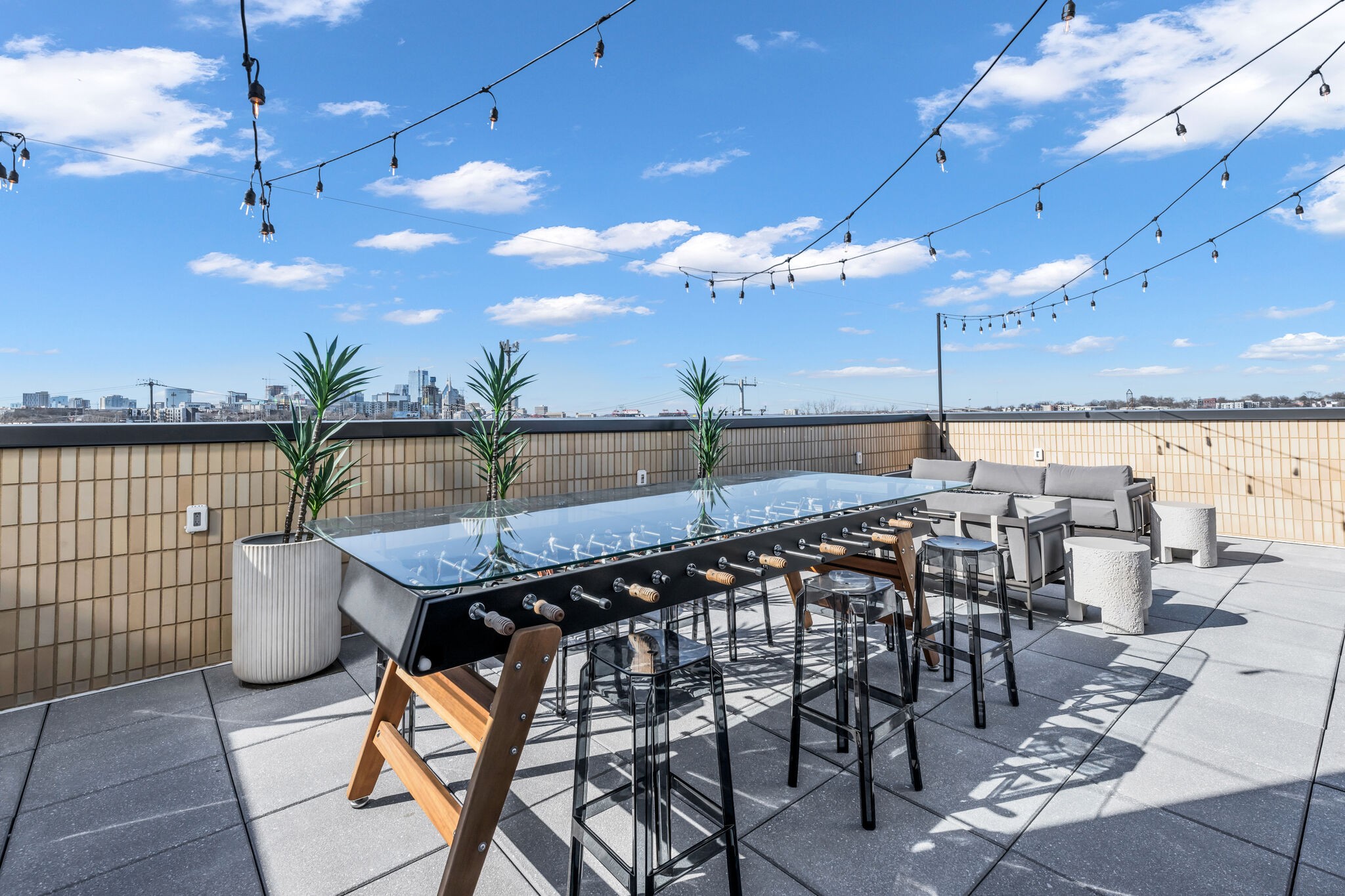 245 Hermitage Ave #306