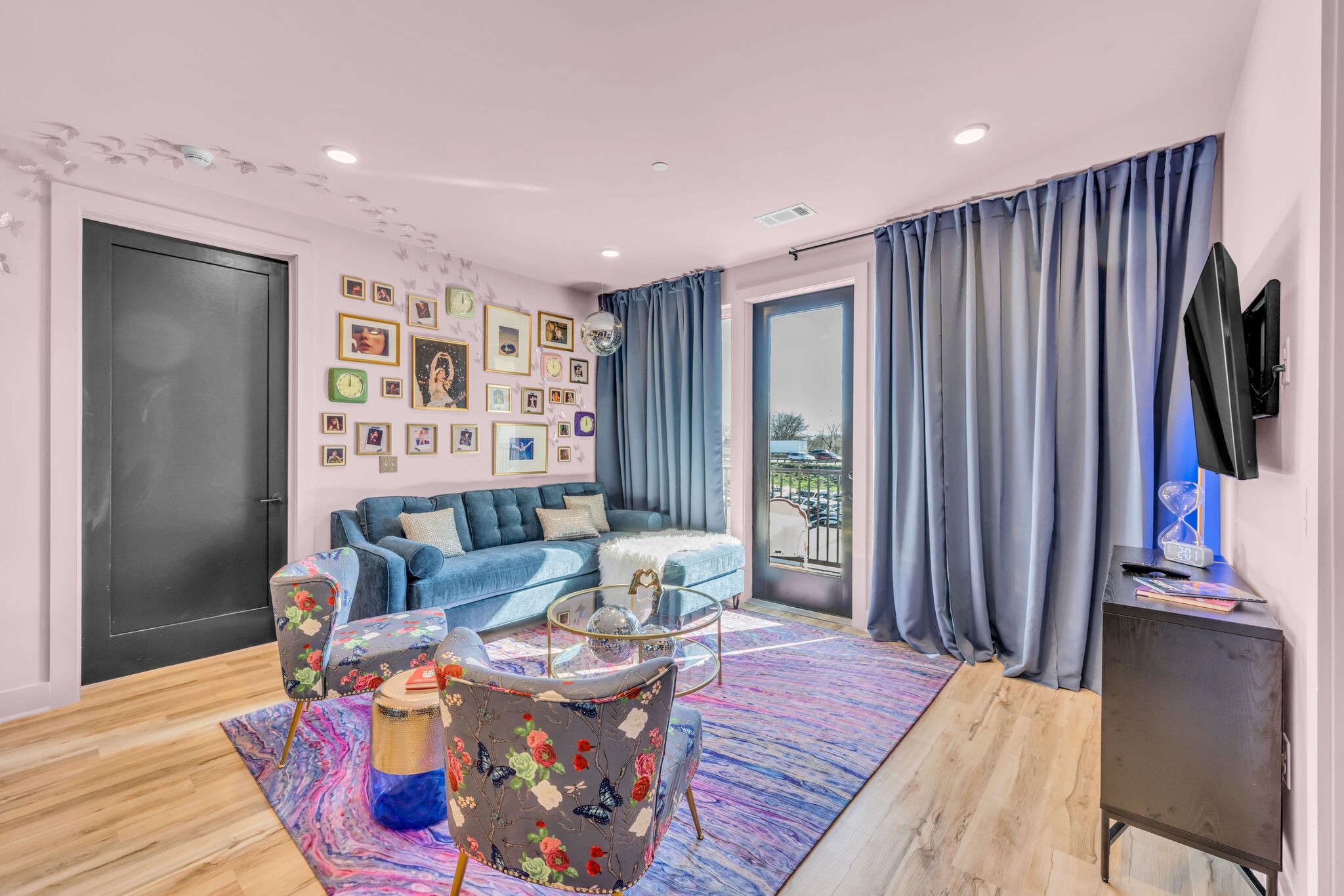 245 Hermitage Ave #306