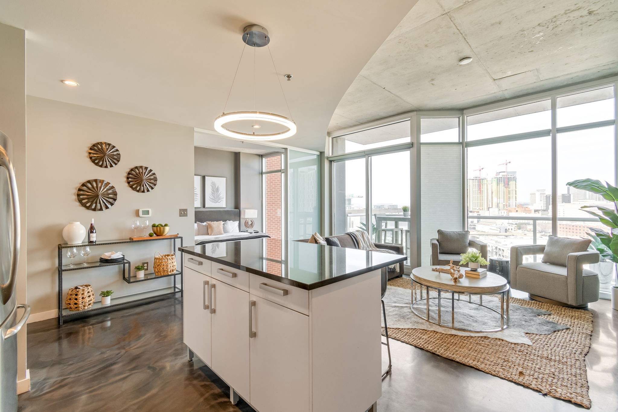 600 12th Ave, S Unit: 1507