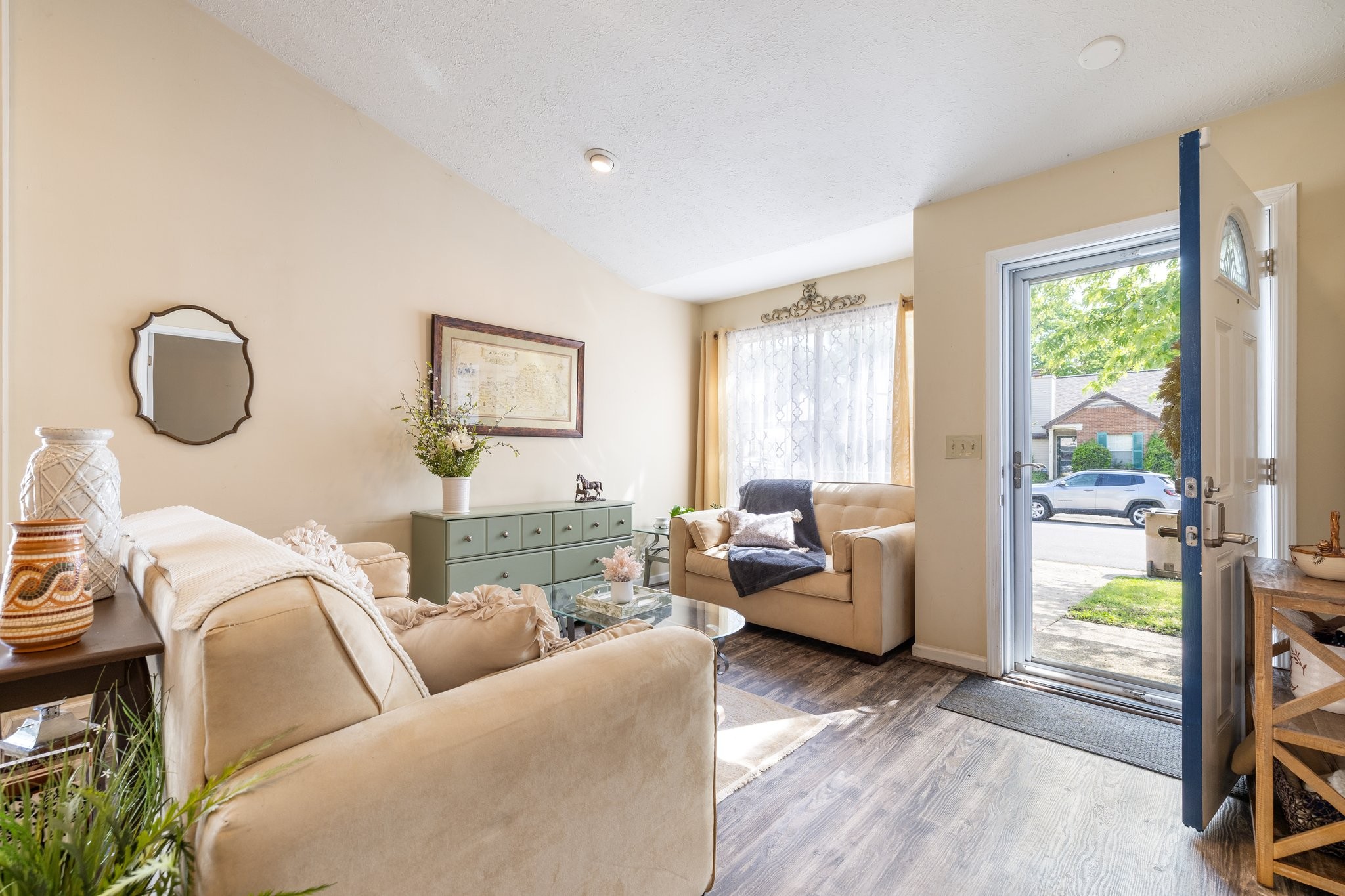 2523 Sonar St