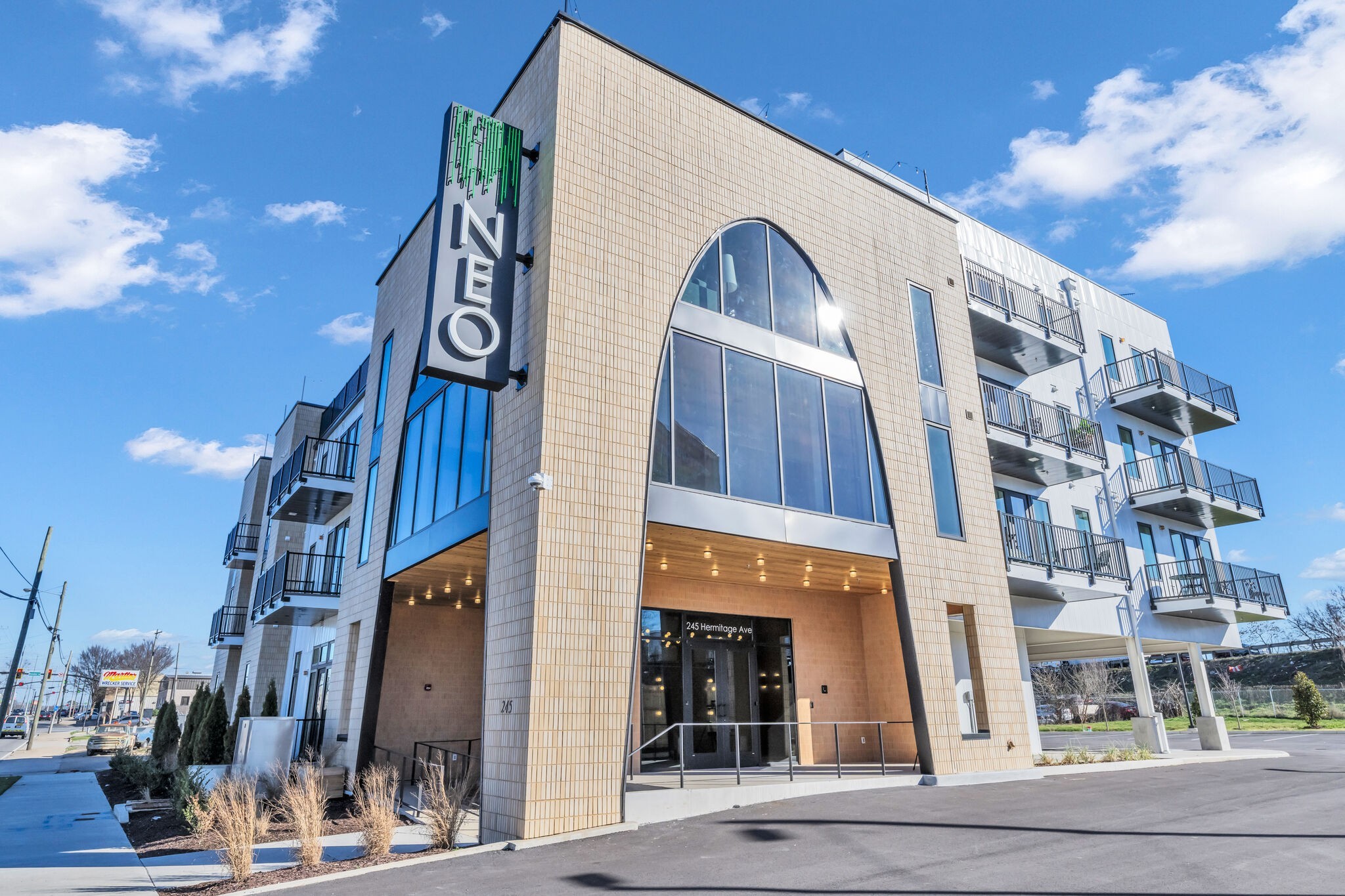 245 Hermitage Avenue Unit: 401