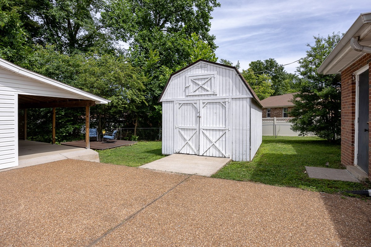 804 Ember Lake Dr