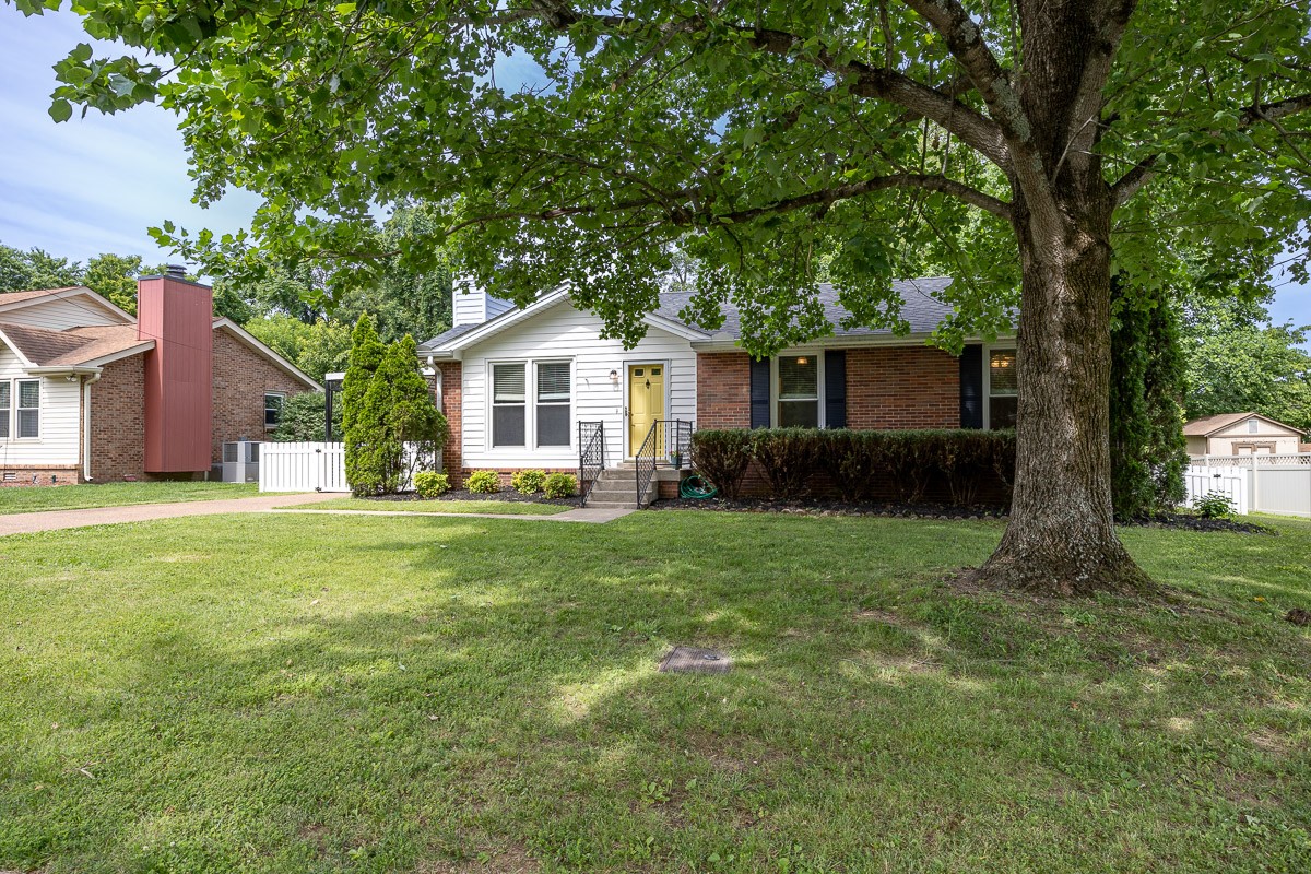 804 Ember Lake Dr