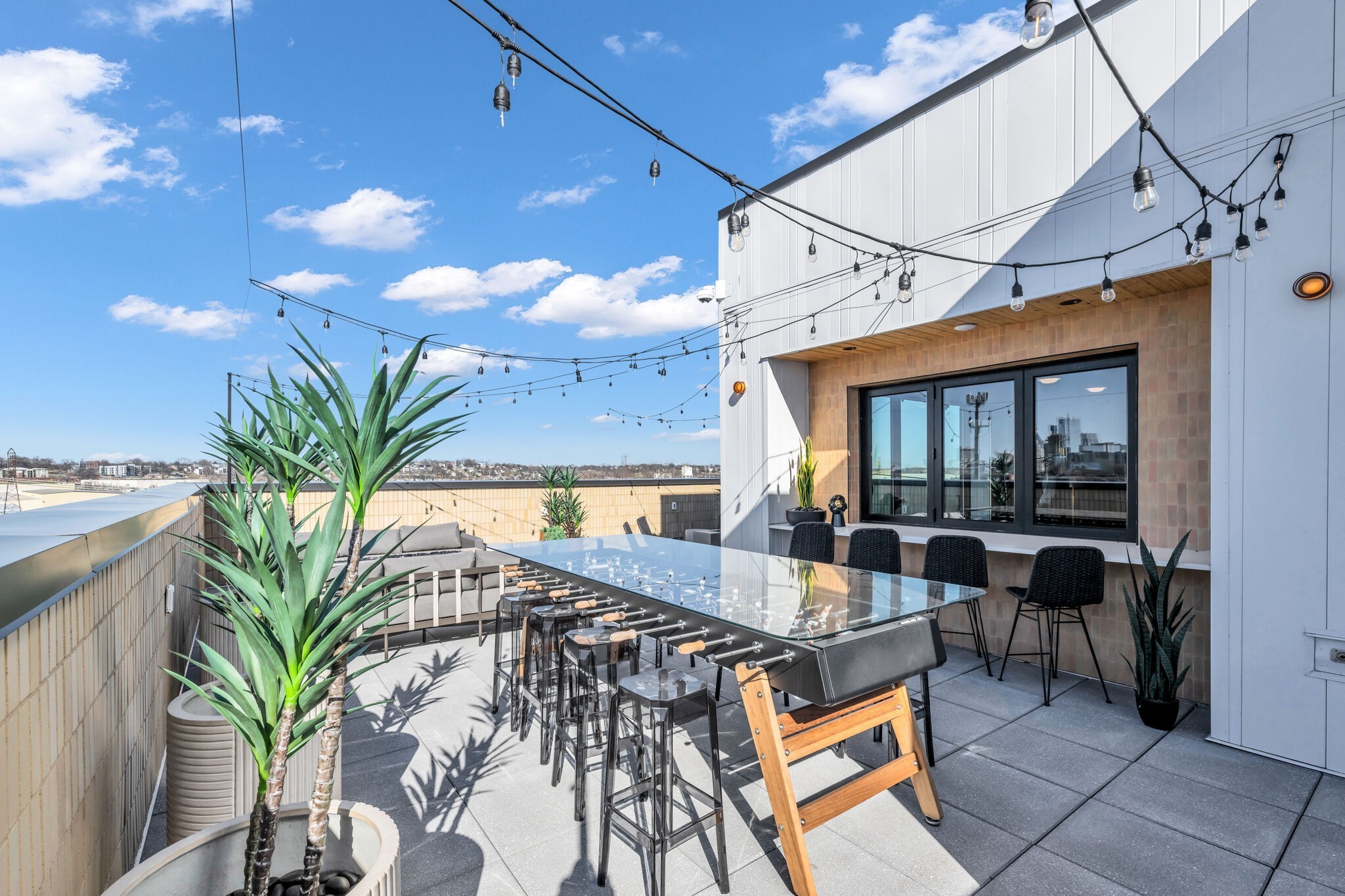 245 Hermitage Avenue Unit: 301