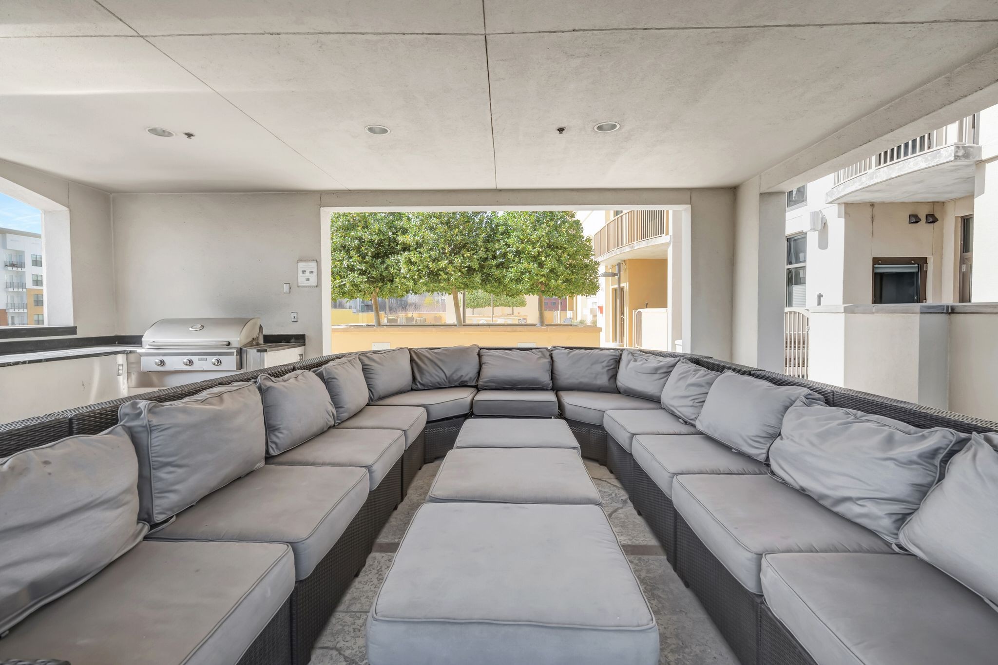 1510 Demonbreun St Unit: 907