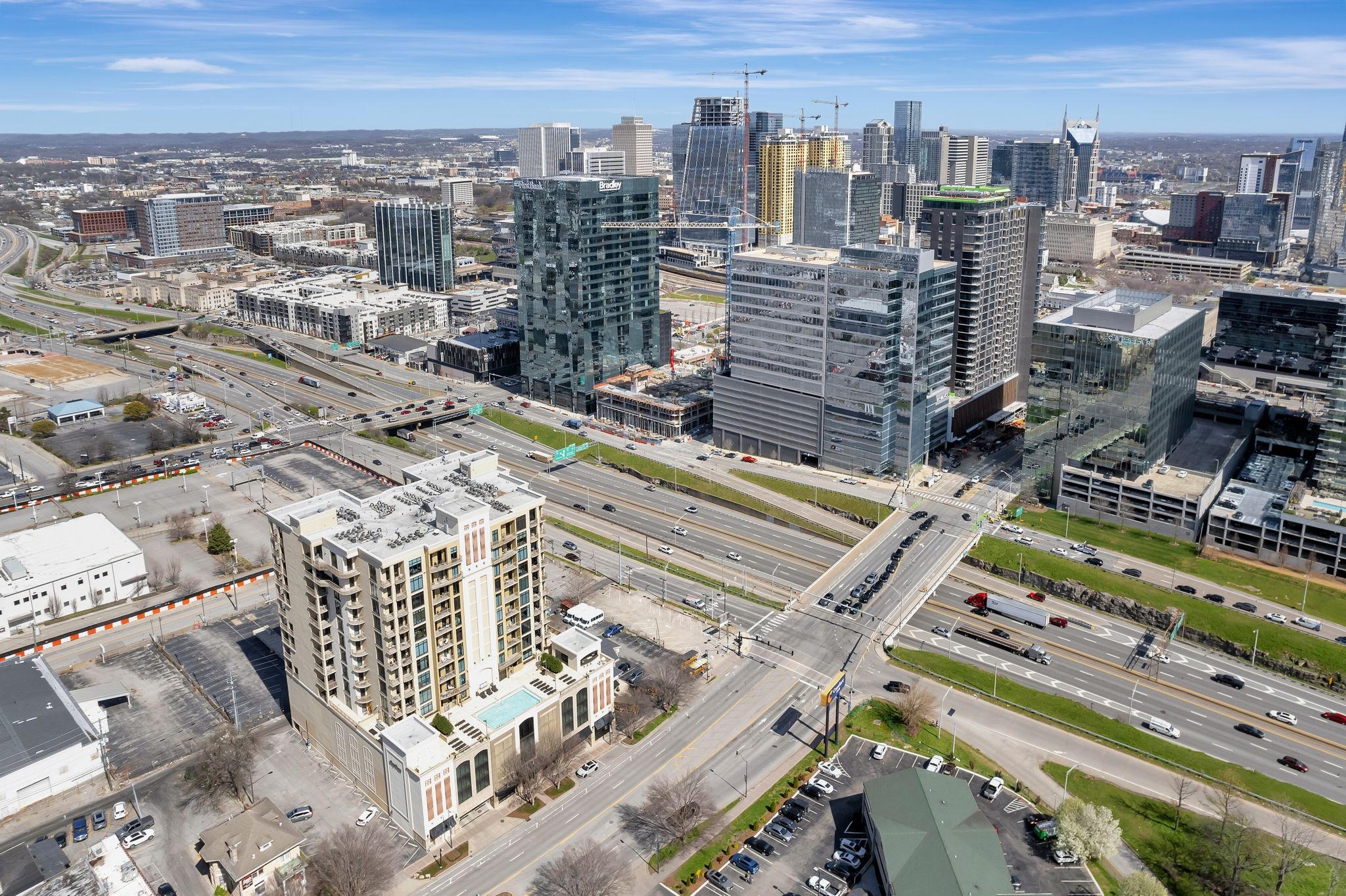 1510 Demonbreun St Unit: 907