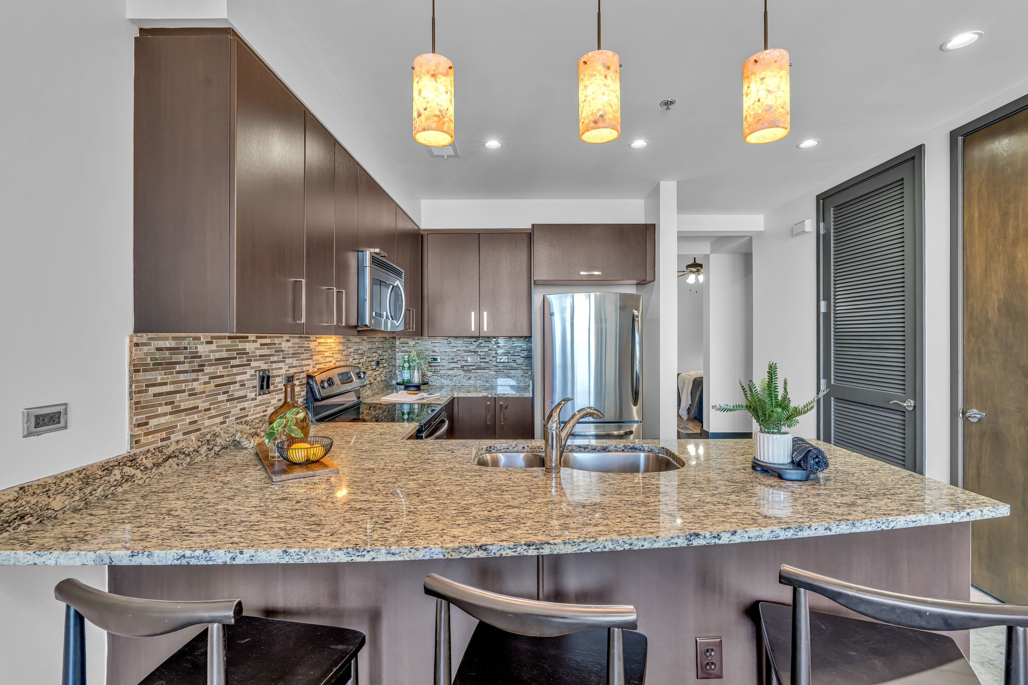 1510 Demonbreun St Unit: 907