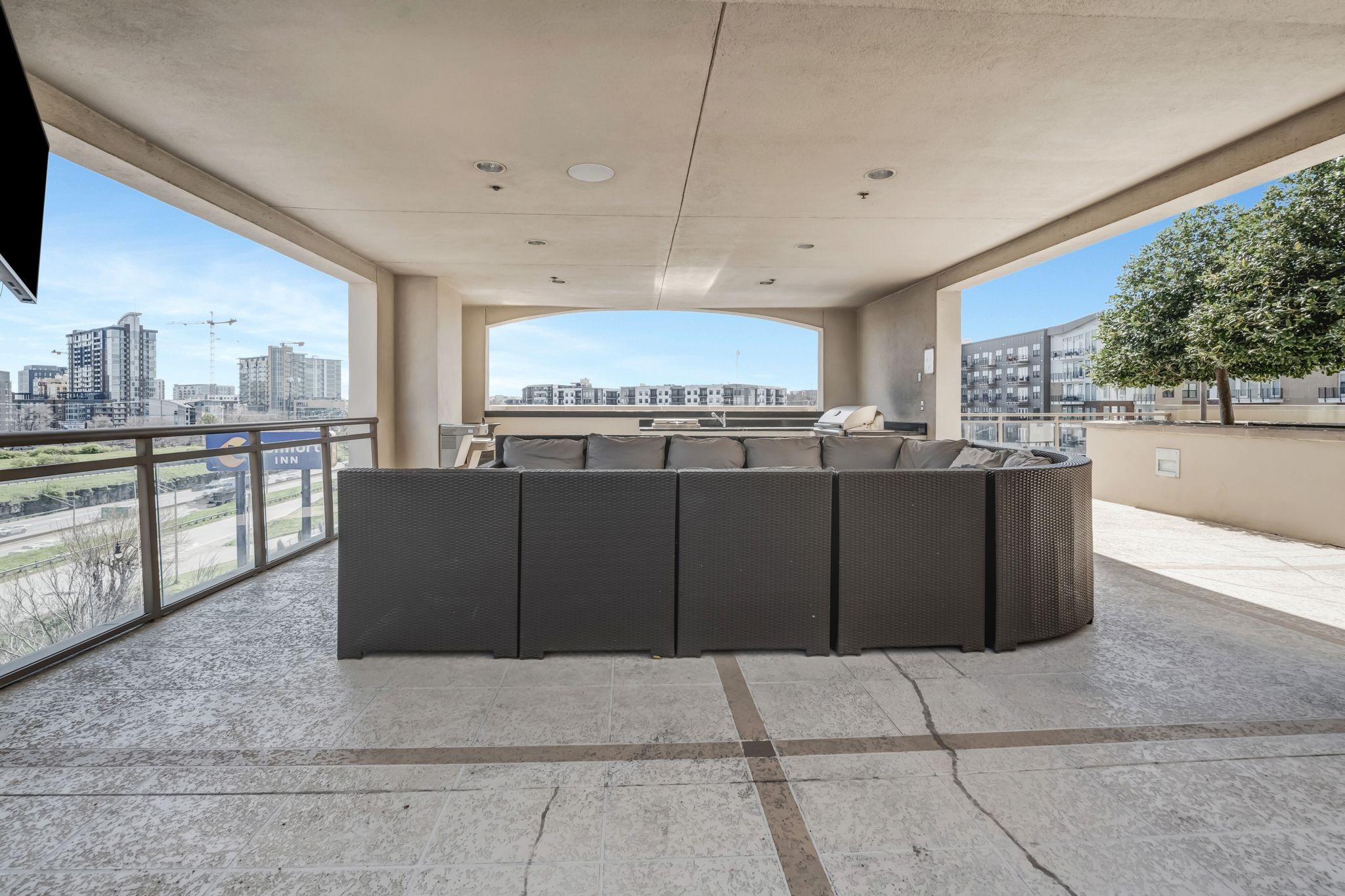 1510 Demonbreun St Unit: 907