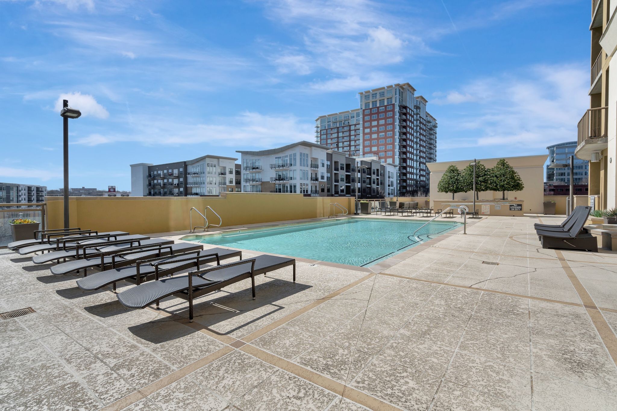 1510 Demonbreun St Unit: 907