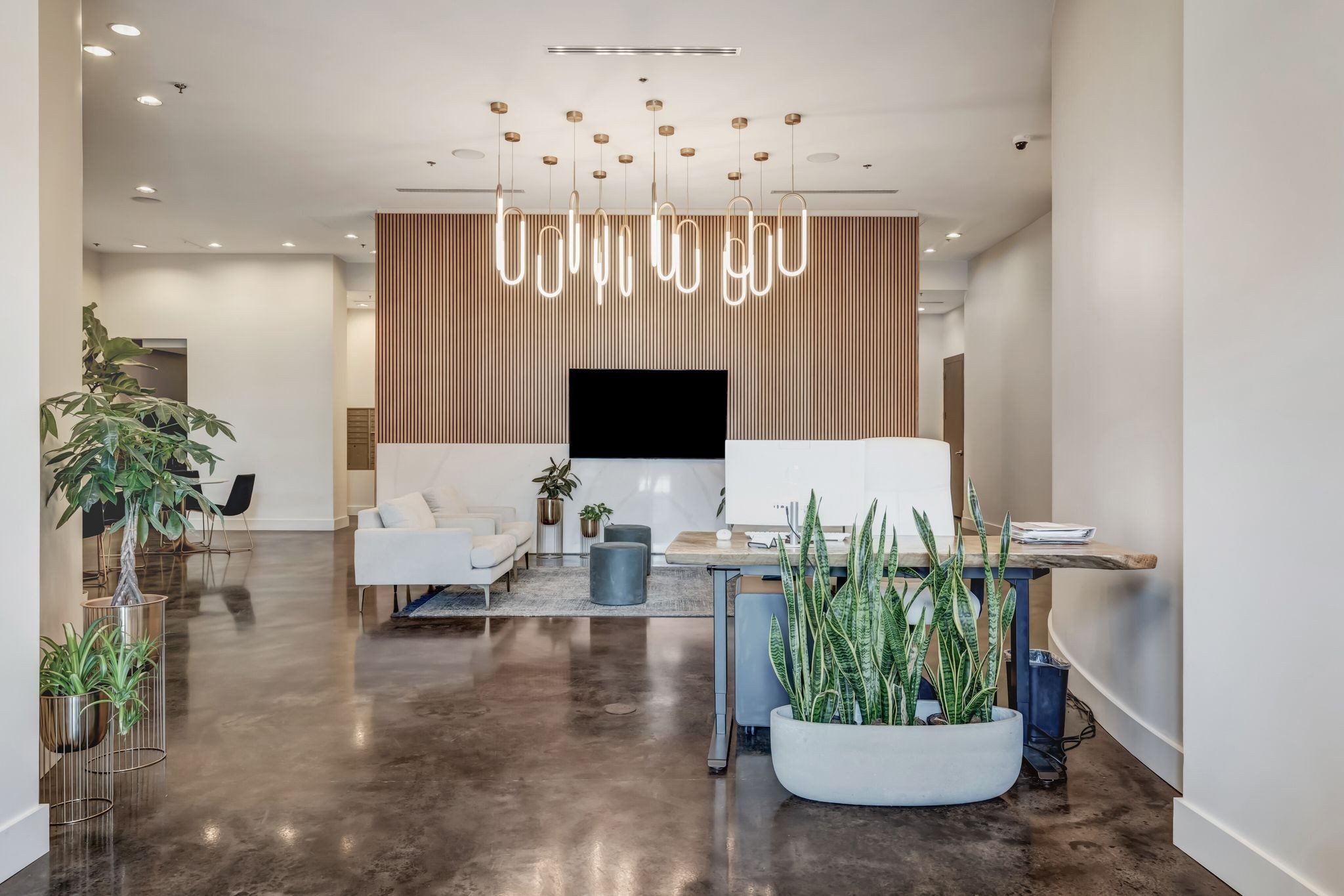 1510 Demonbreun St Unit: 907