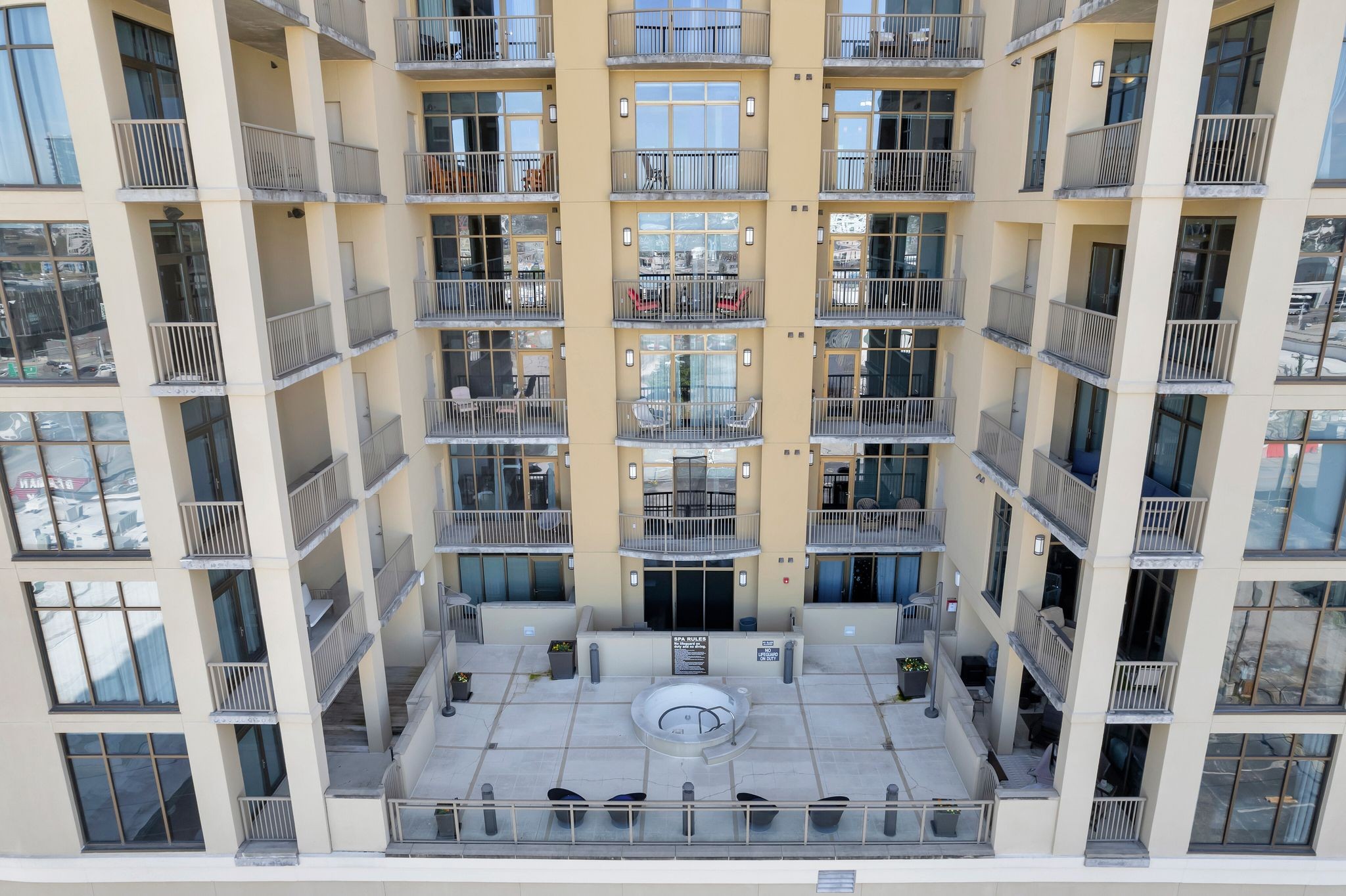 1510 Demonbreun St Unit: 907