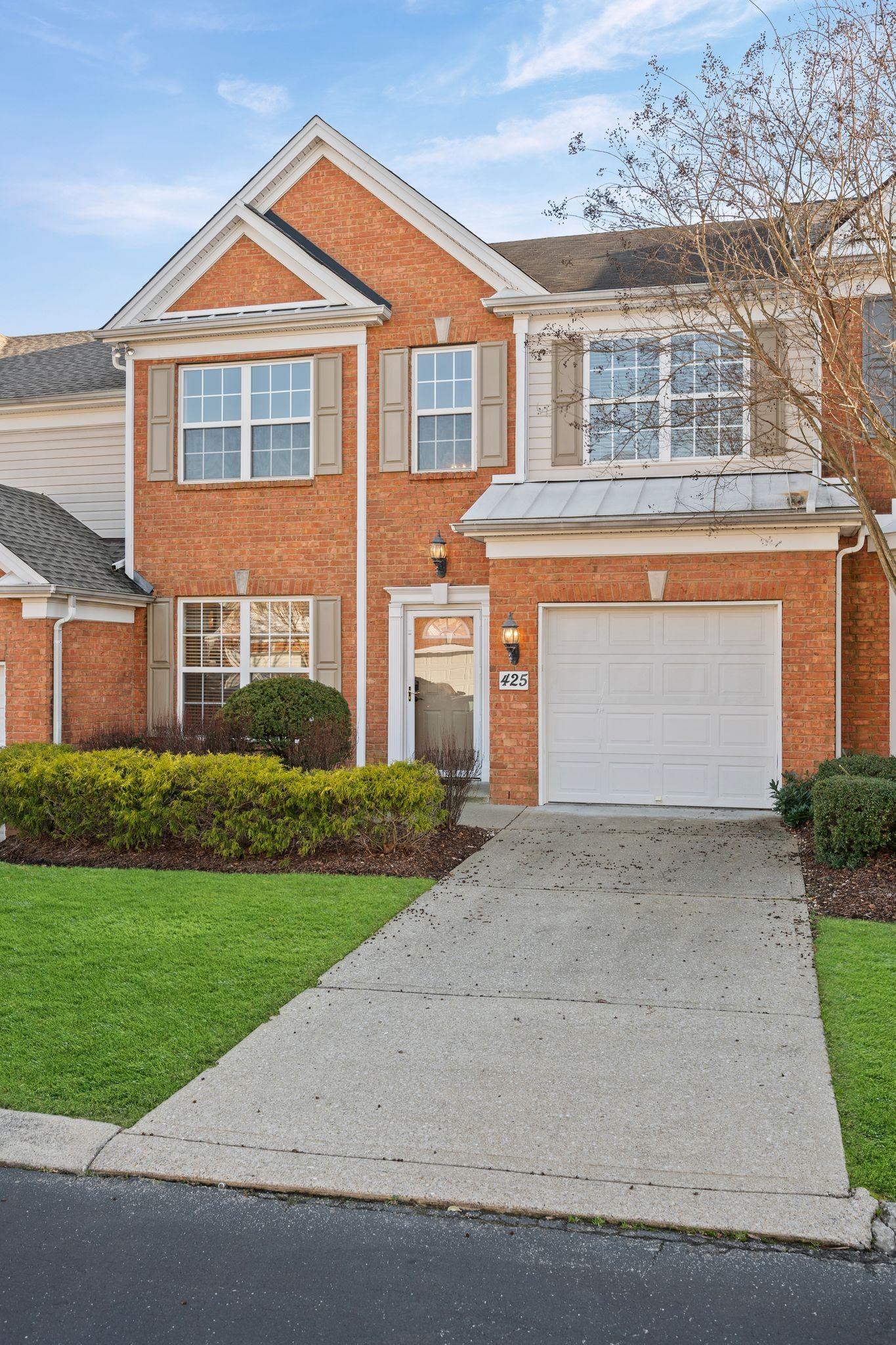 425 Old Towne Dr