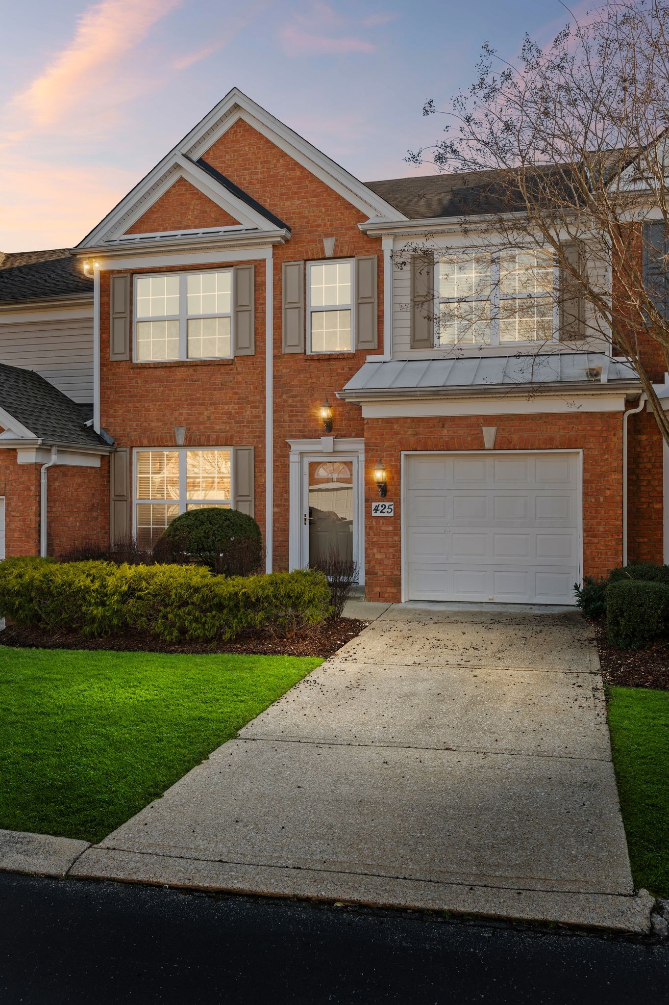 425 Old Towne Dr