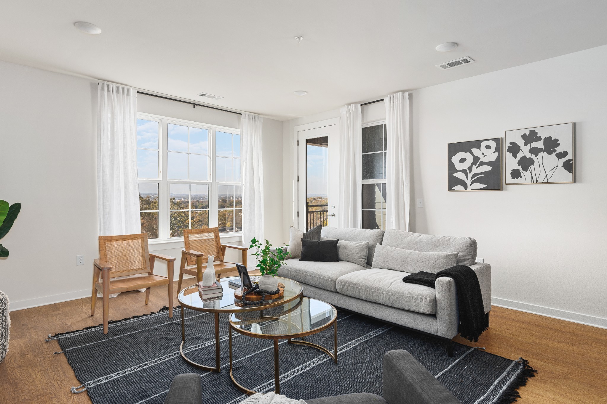 2900 Edwin Way Unit: 201
