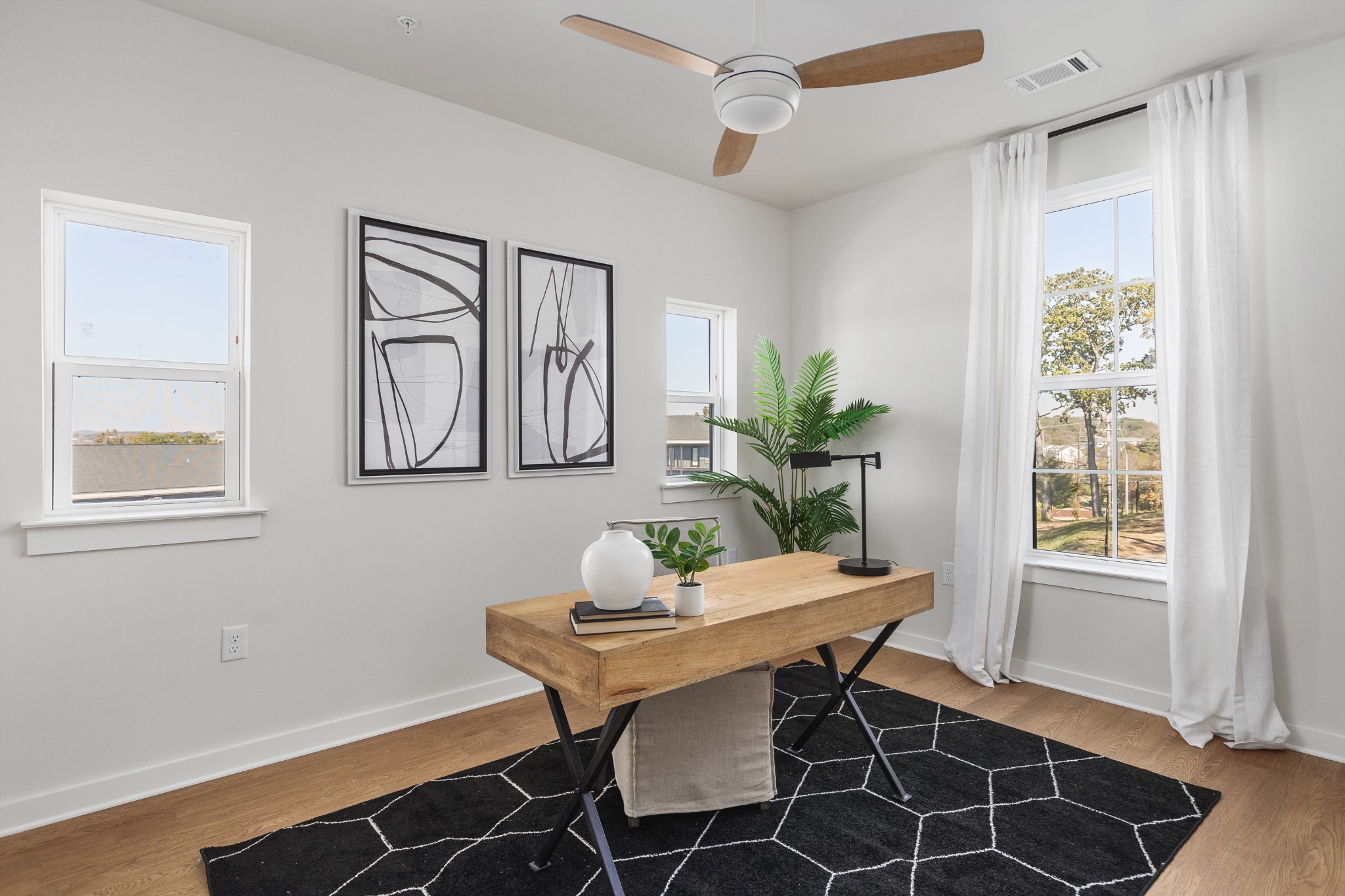 2900 Edwin Way Unit: 201
