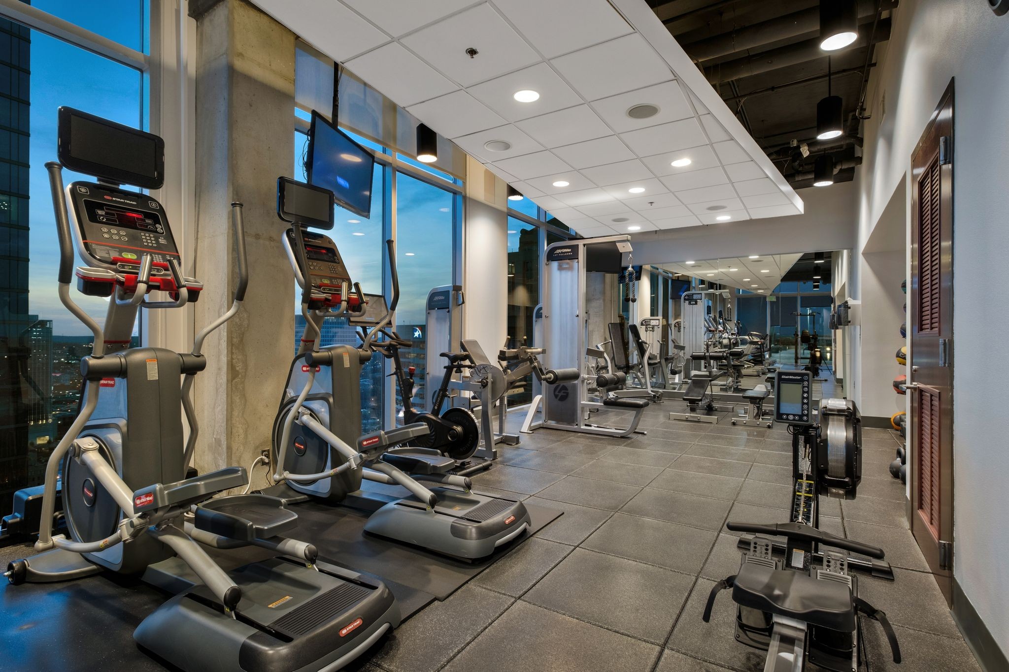 415 Church Street Unit: 1410