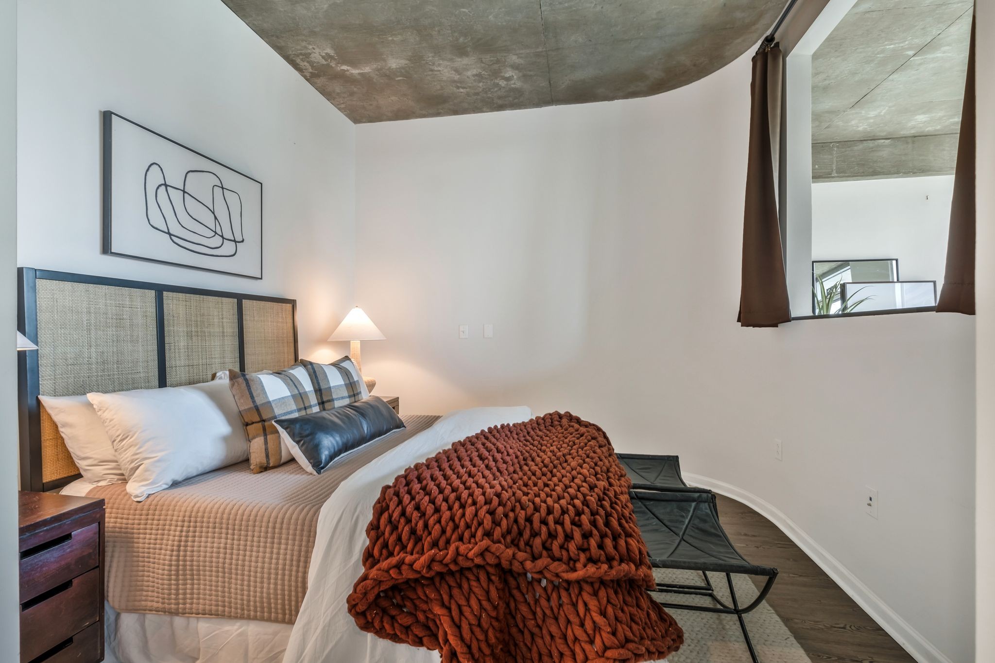 415 Church Street Unit: 1410