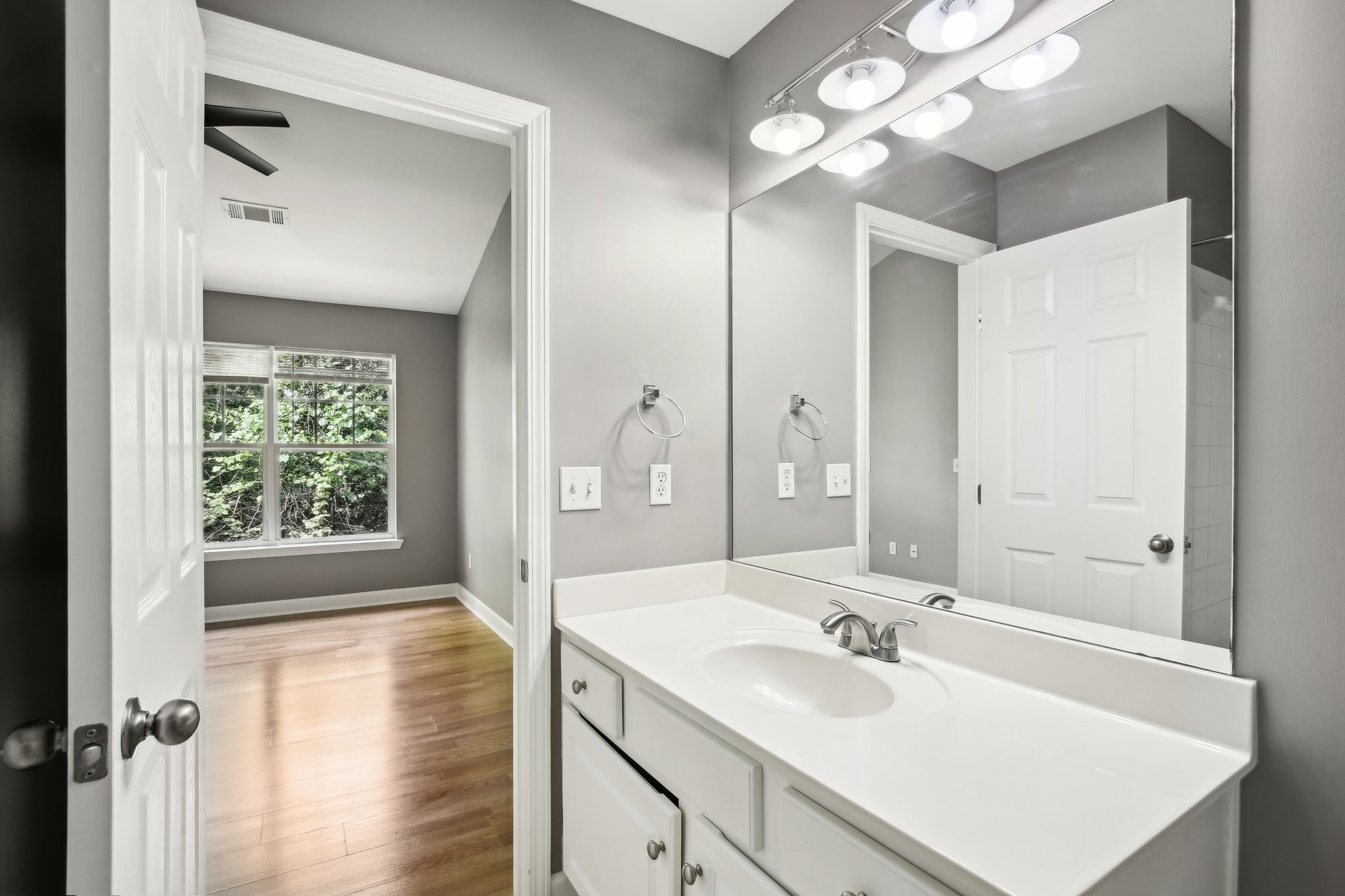 3535 Bell Rd Unit: 310