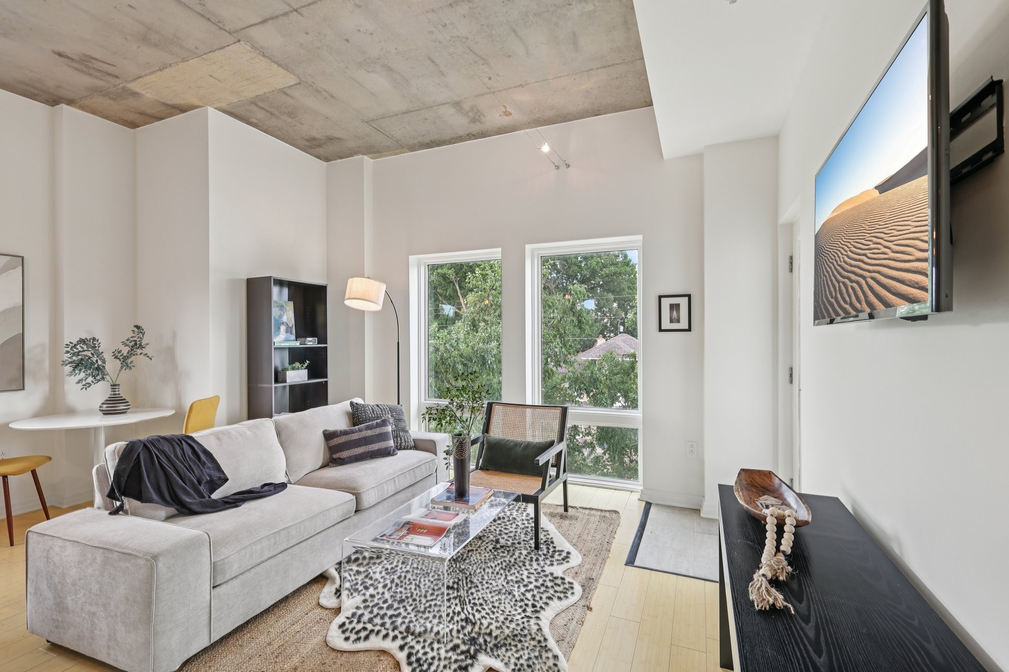 1101 18th Ave, S Unit: 401