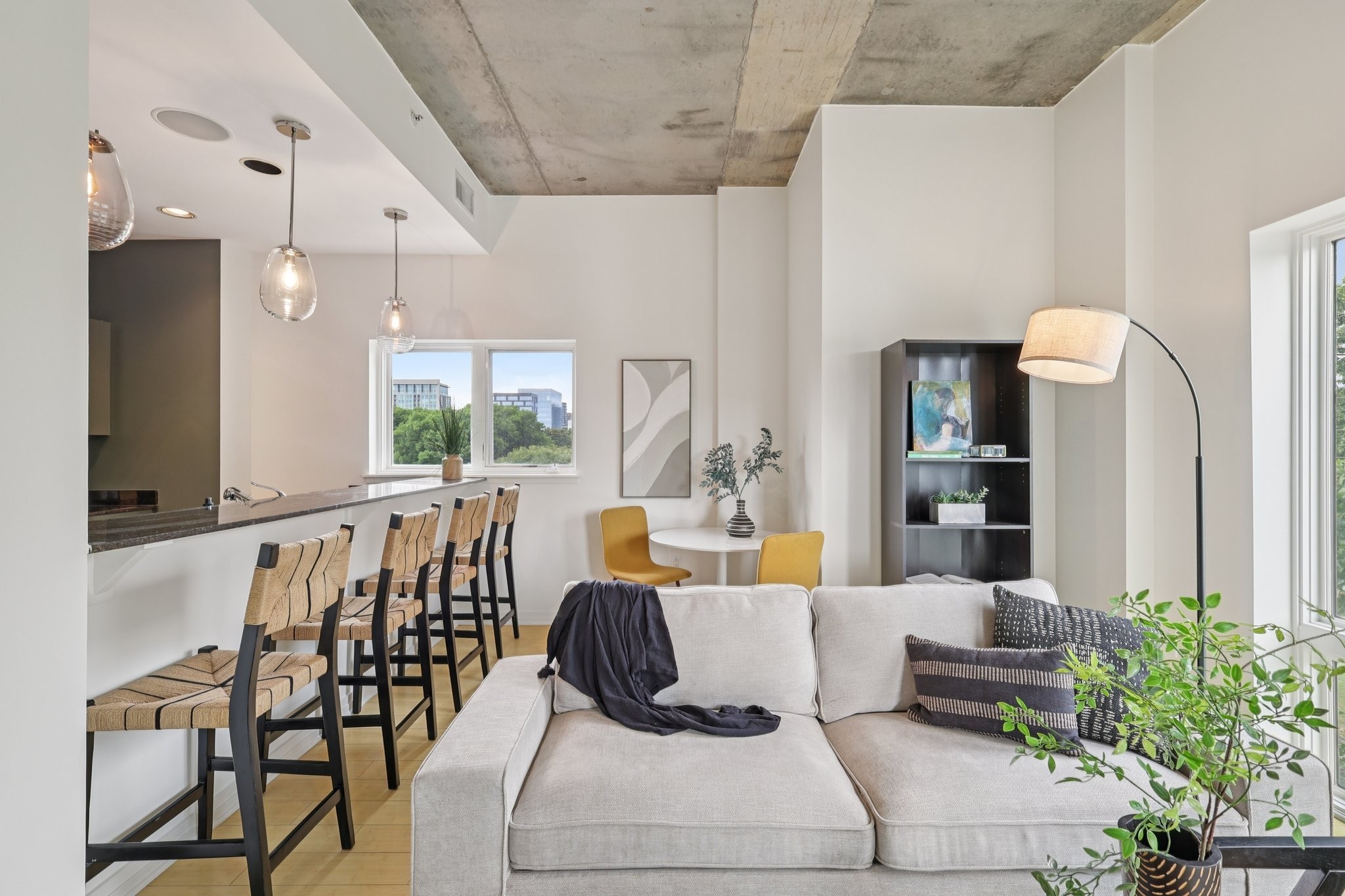 1101 18th Ave, S Unit: 401