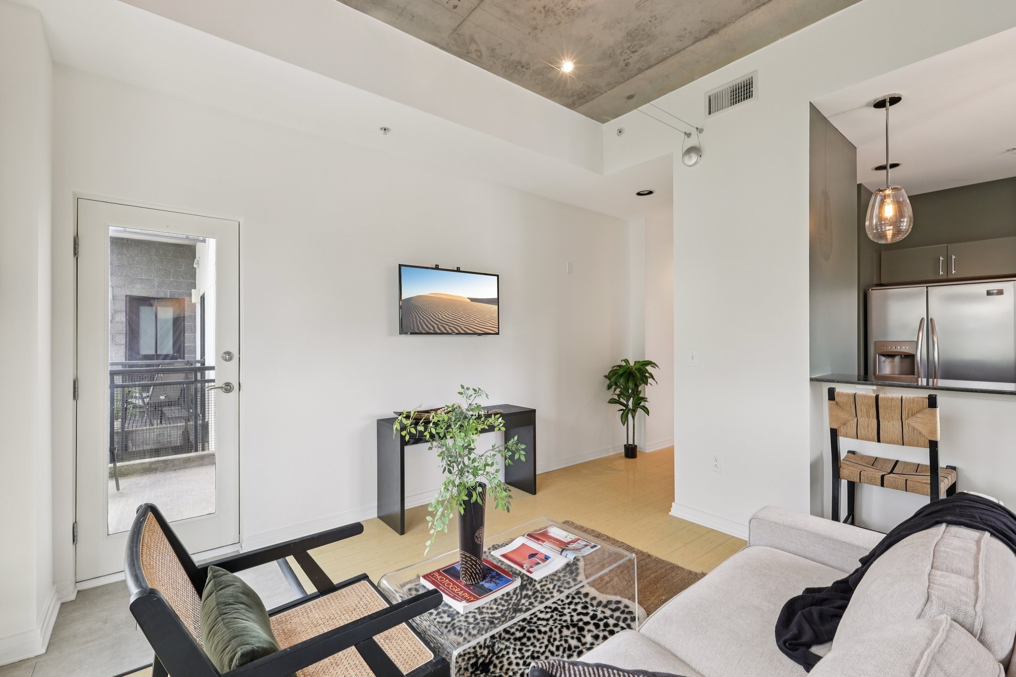 1101 18th Ave, S Unit: 401