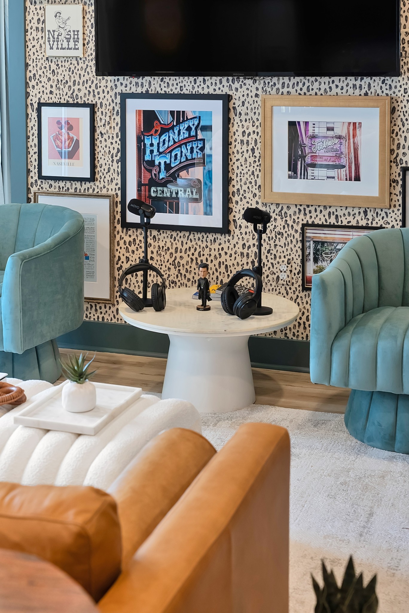 245 Hermitage Ave Unit: 202