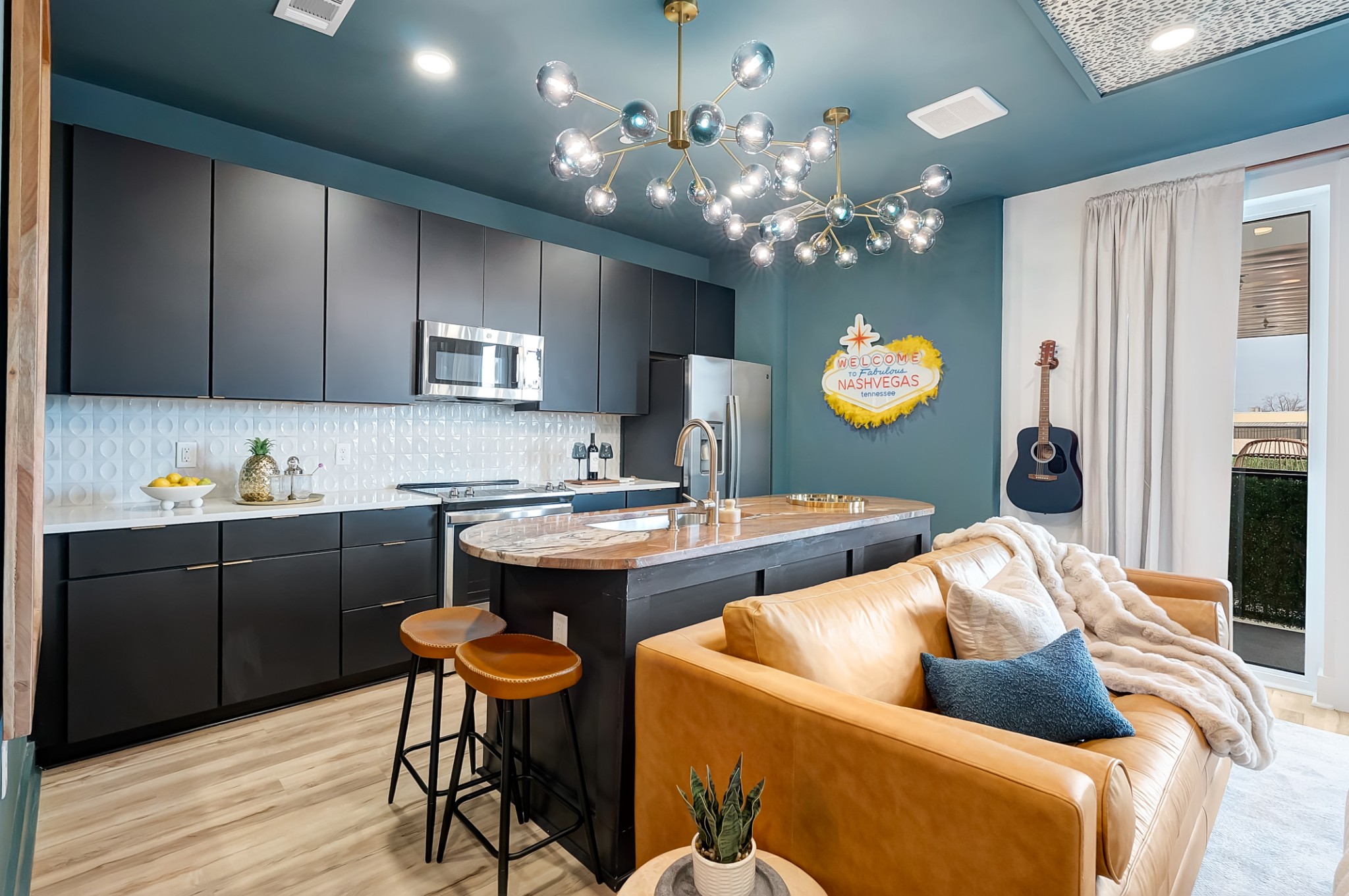 245 Hermitage Ave Unit: 202