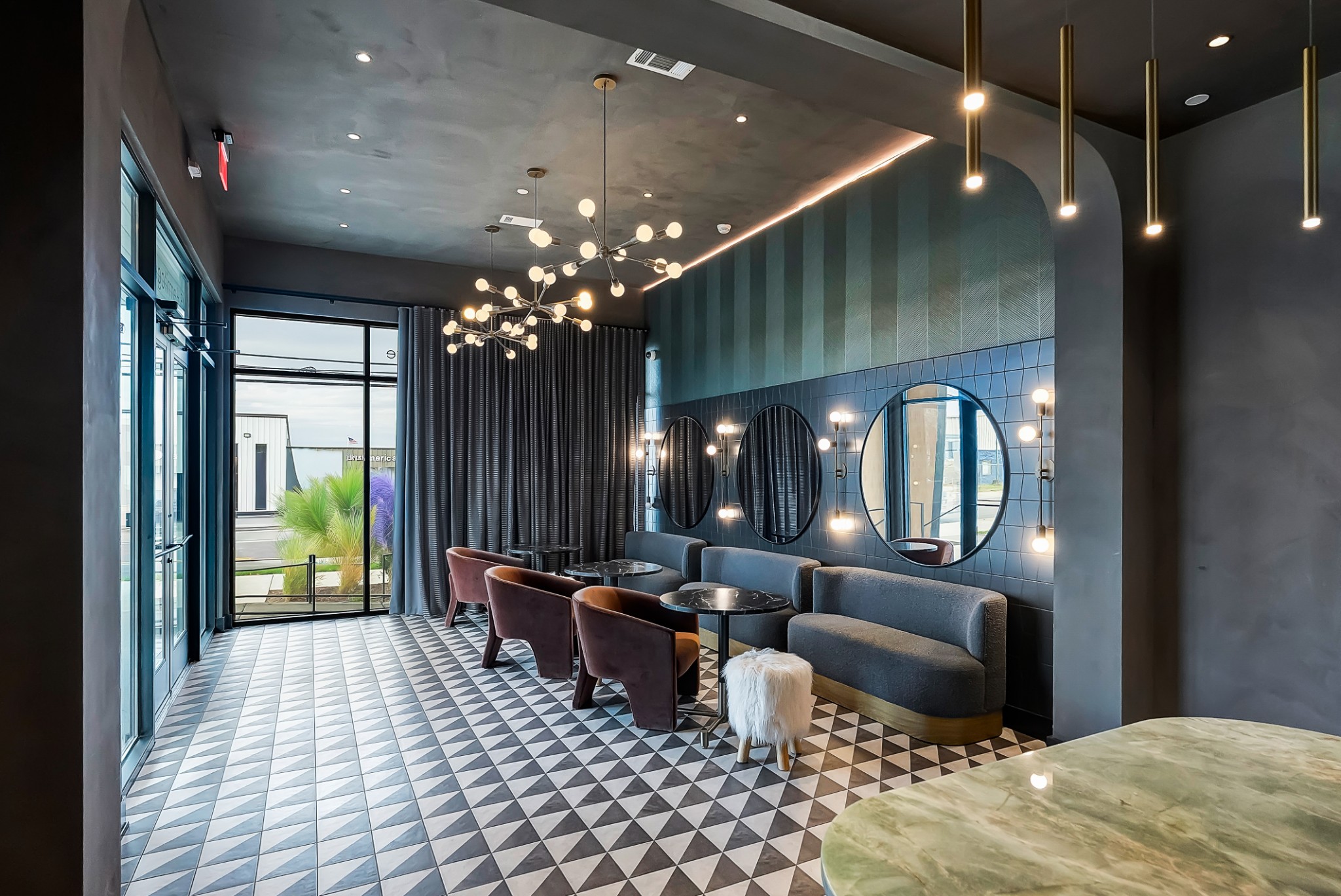 245 Hermitage Ave Unit: 202