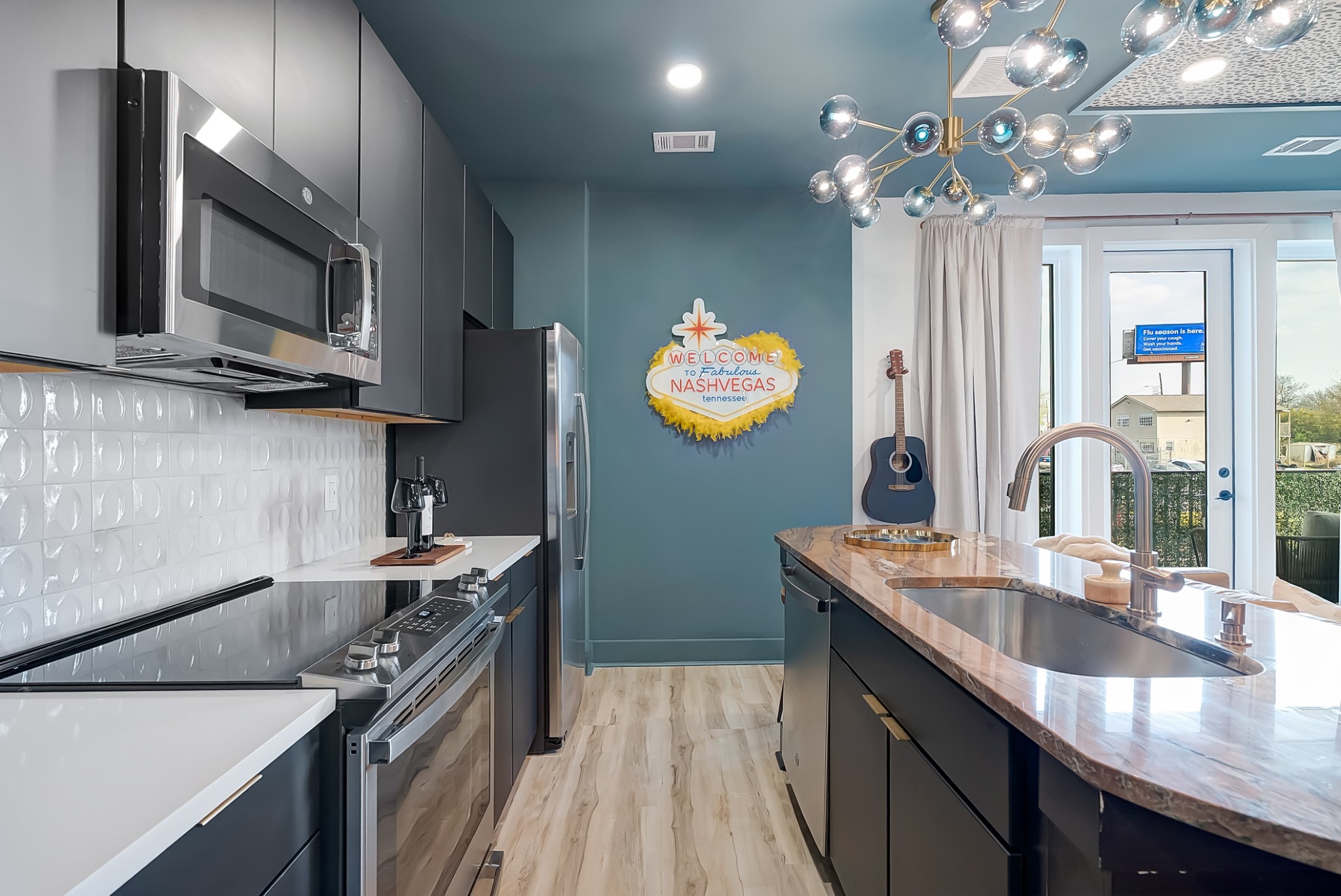 245 Hermitage Ave Unit: 202