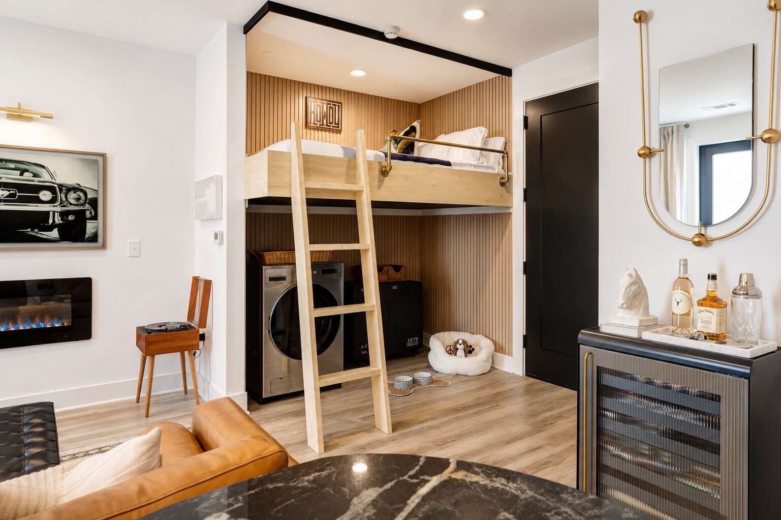 245 Hermitage Ave Unit: 402
