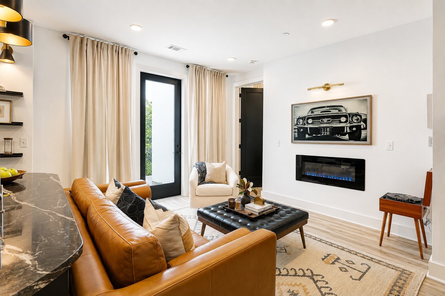 245 Hermitage Ave Unit: 402