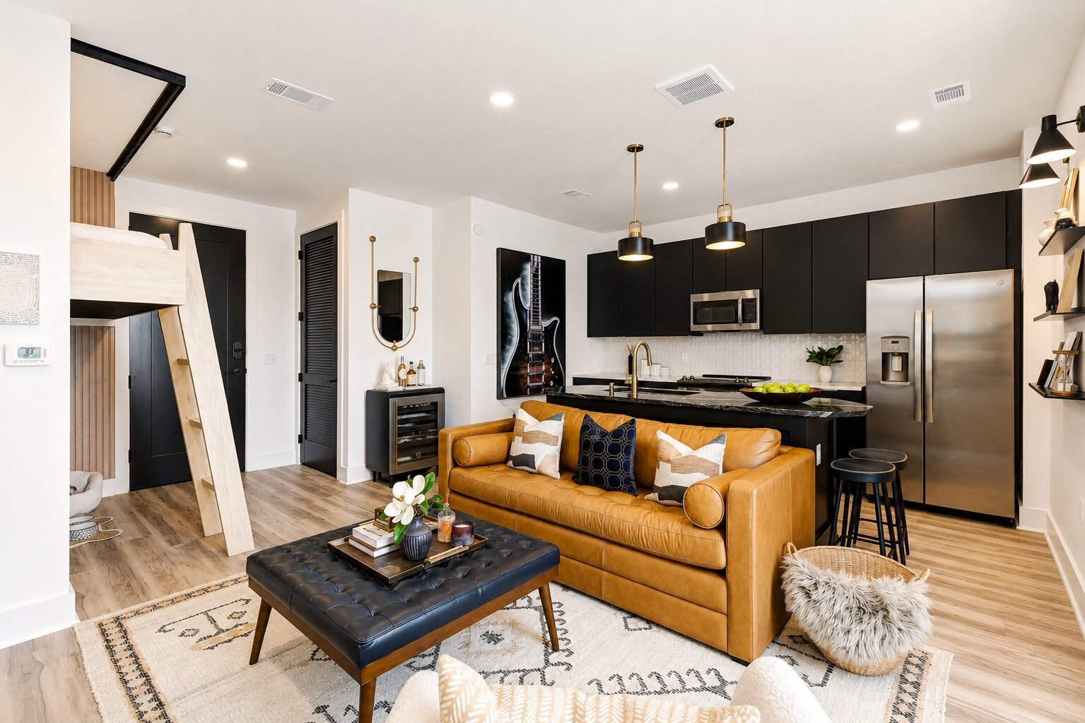245 Hermitage Ave Unit: 402