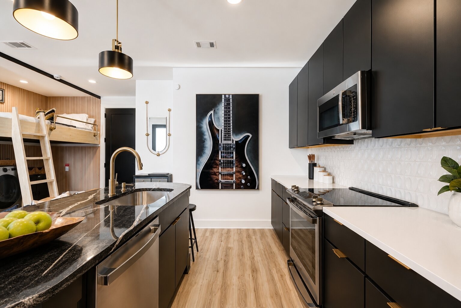 245 Hermitage Ave Unit: 402