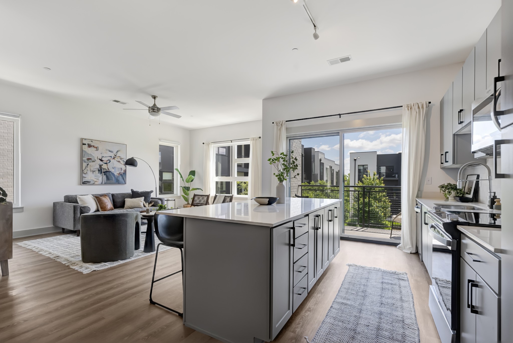 542 Southgate Ave Unit: 104