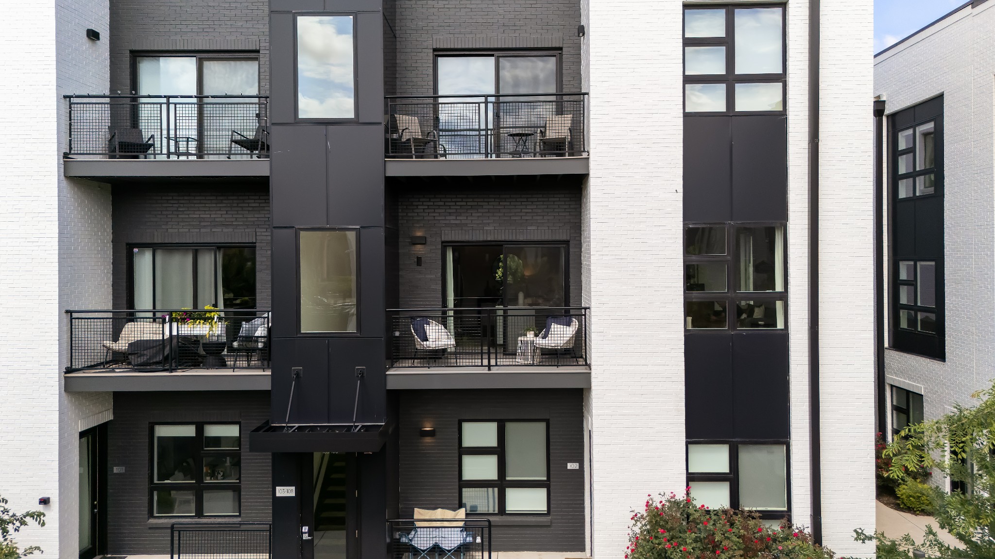 542 Southgate Ave Unit: 104
