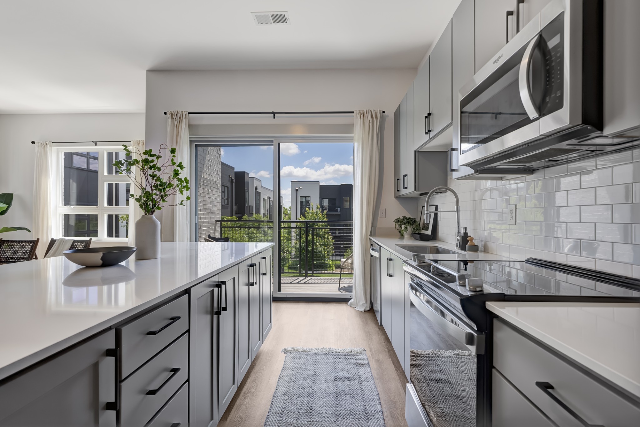 542 Southgate Ave Unit: 104