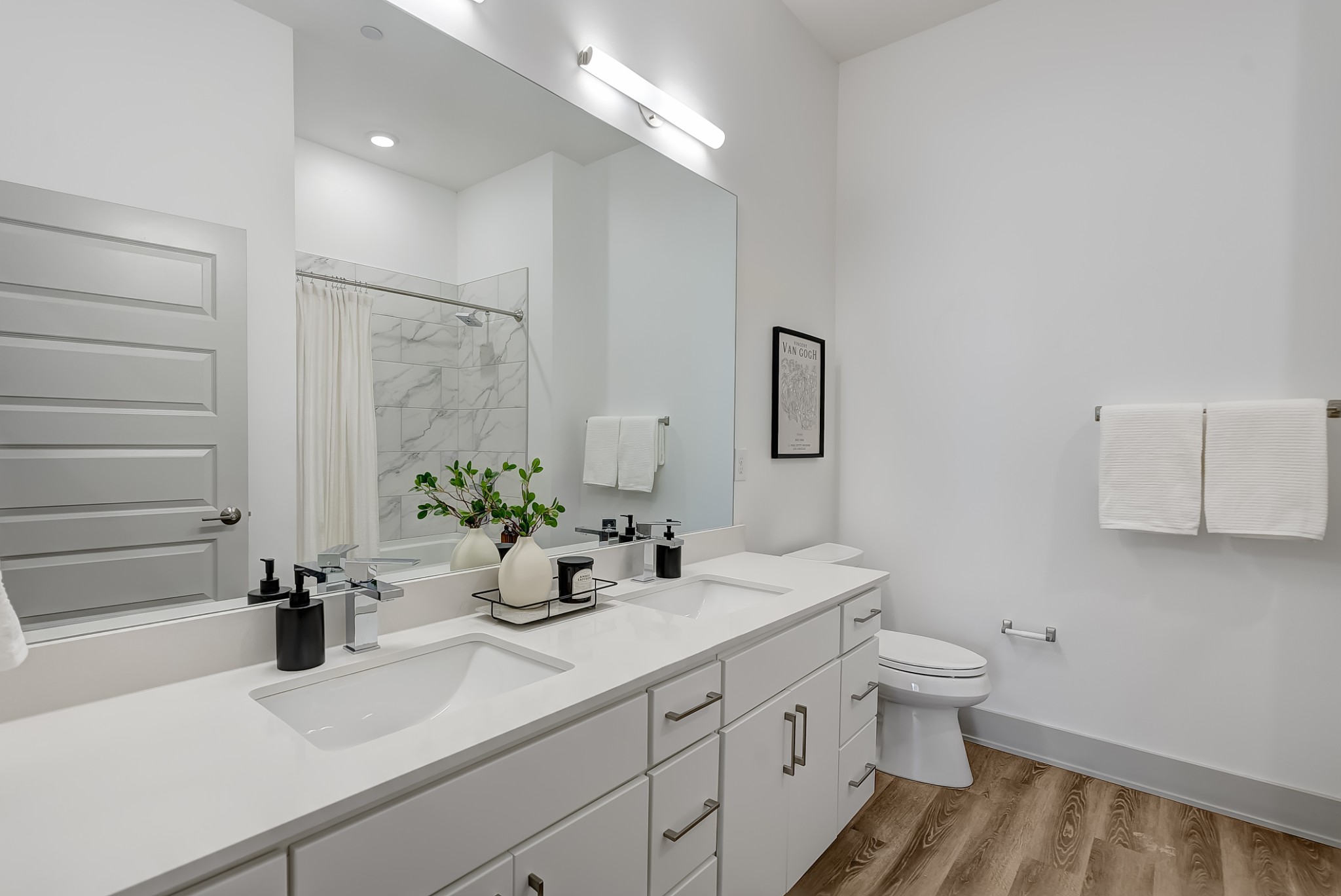 542 Southgate Ave Unit: 104