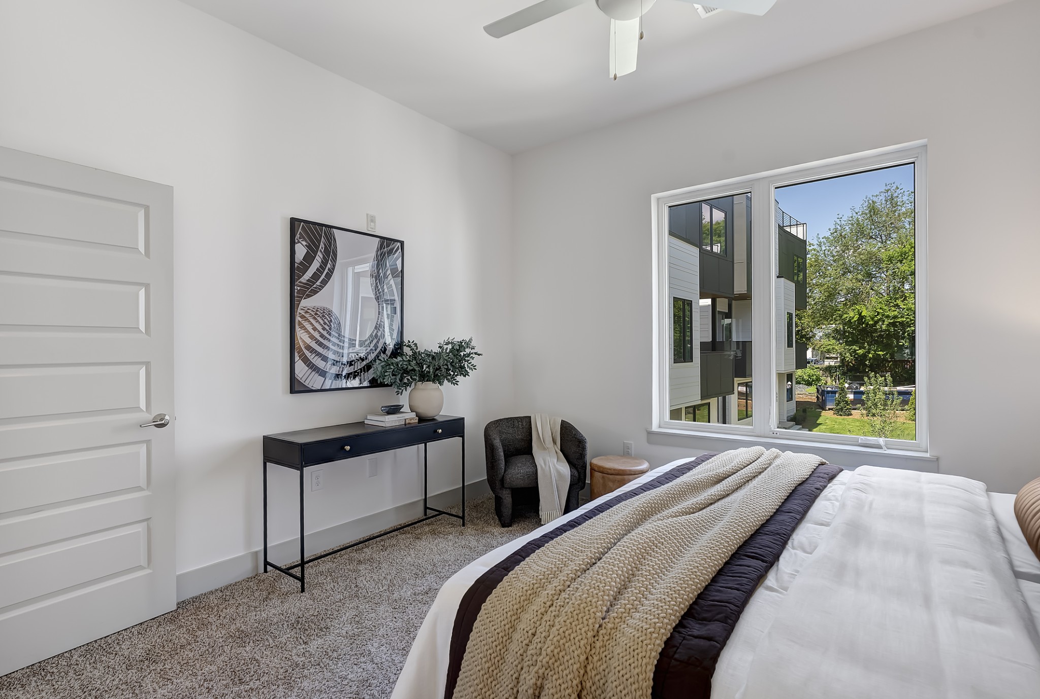 542 Southgate Ave Unit: 104