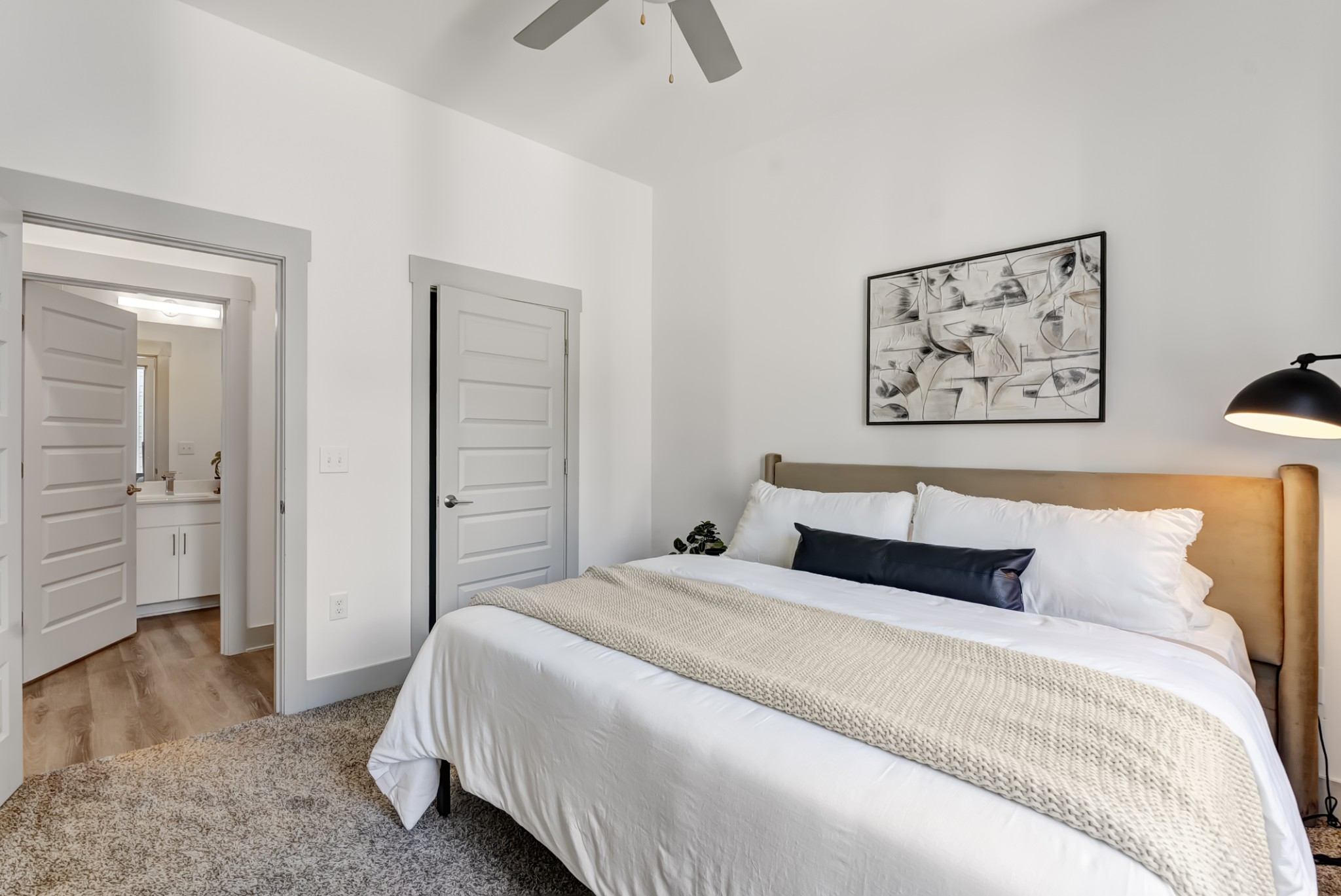 542 Southgate Ave Unit: 104