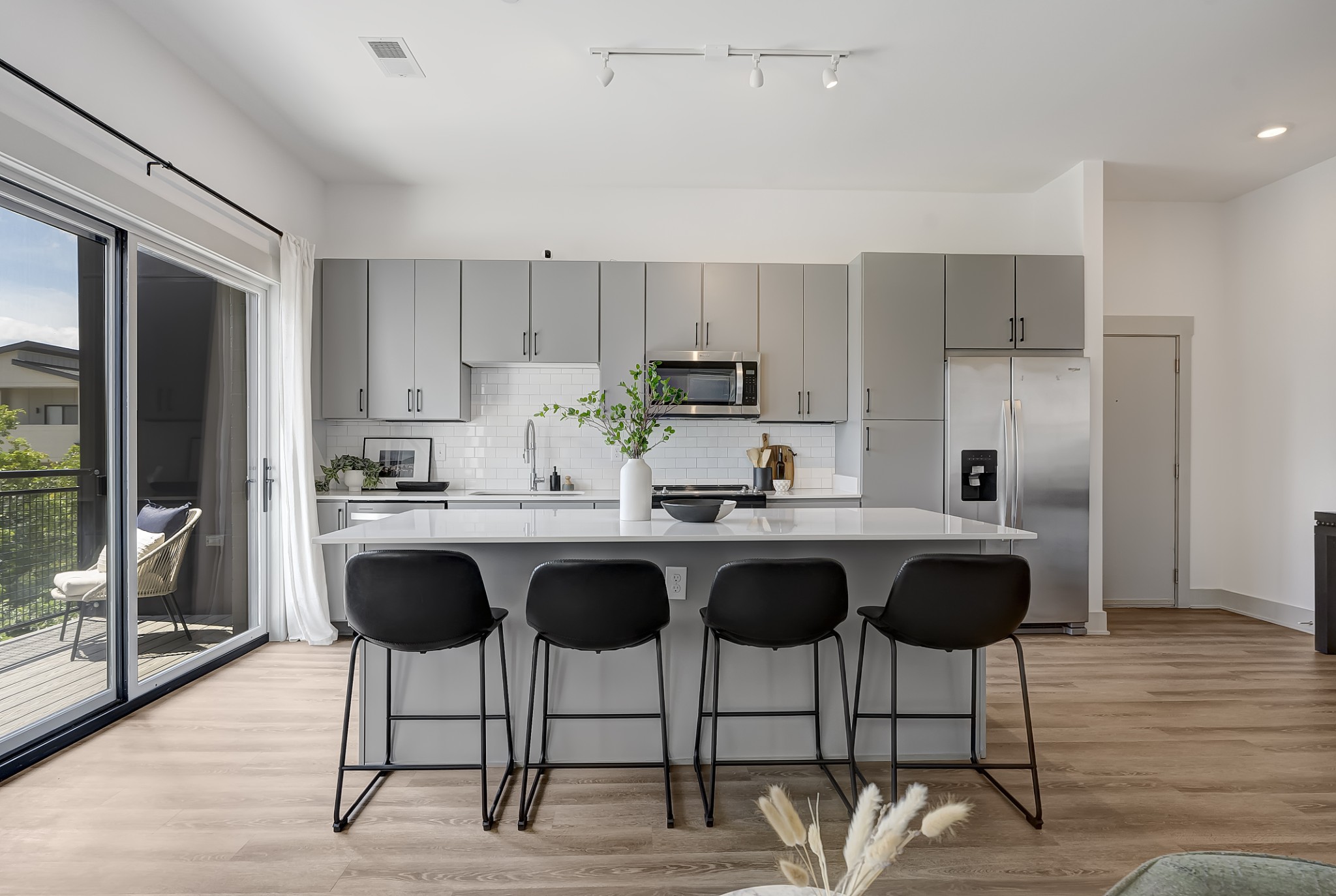 542 Southgate Ave Unit: 104