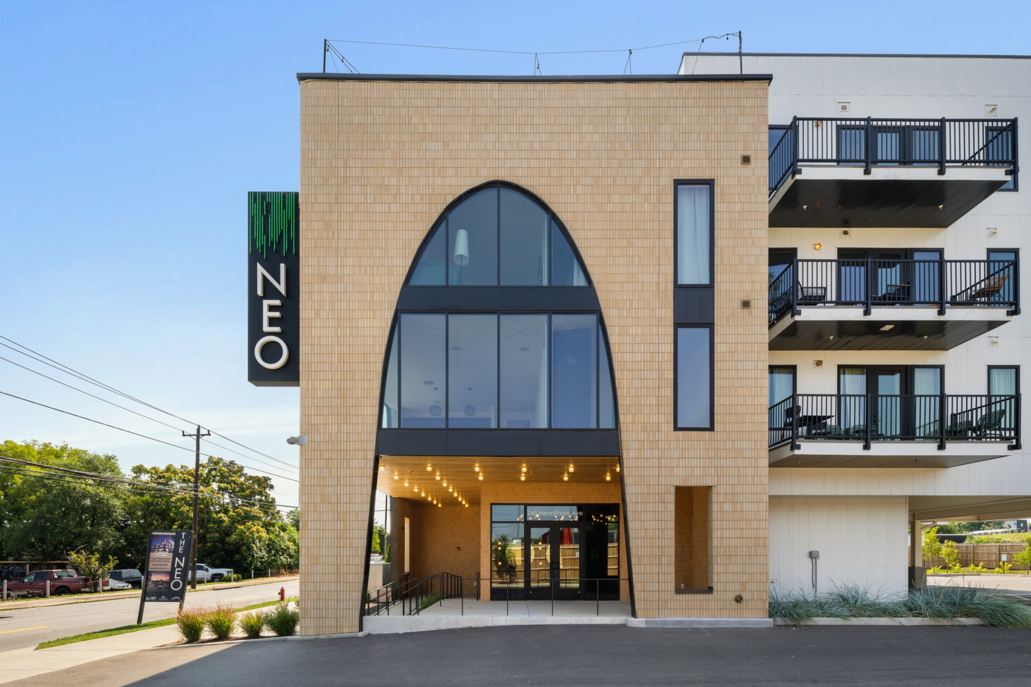 245 Hermitage Ave Unit: 401