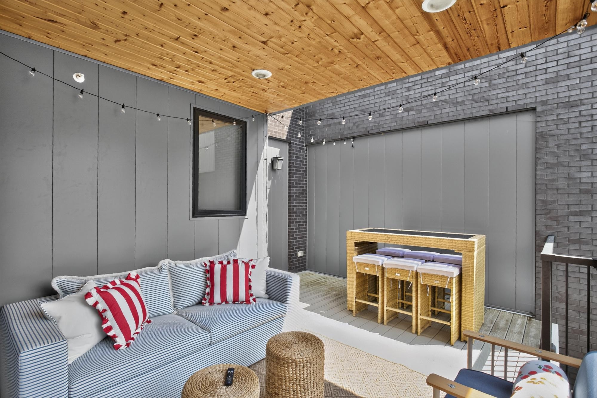 1012C 18th Ave, S Unit: 3