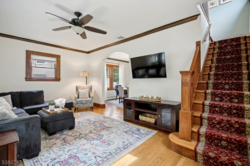 102 Adams Ave