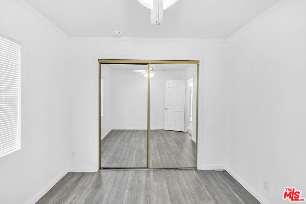 3630 Whiteside Street