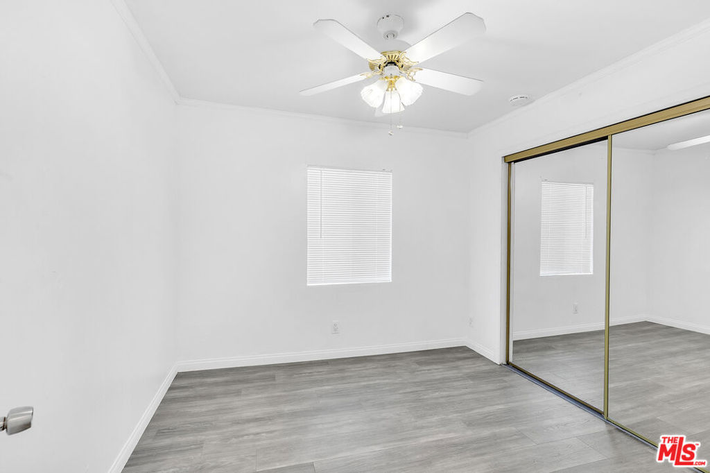 3630 Whiteside Street